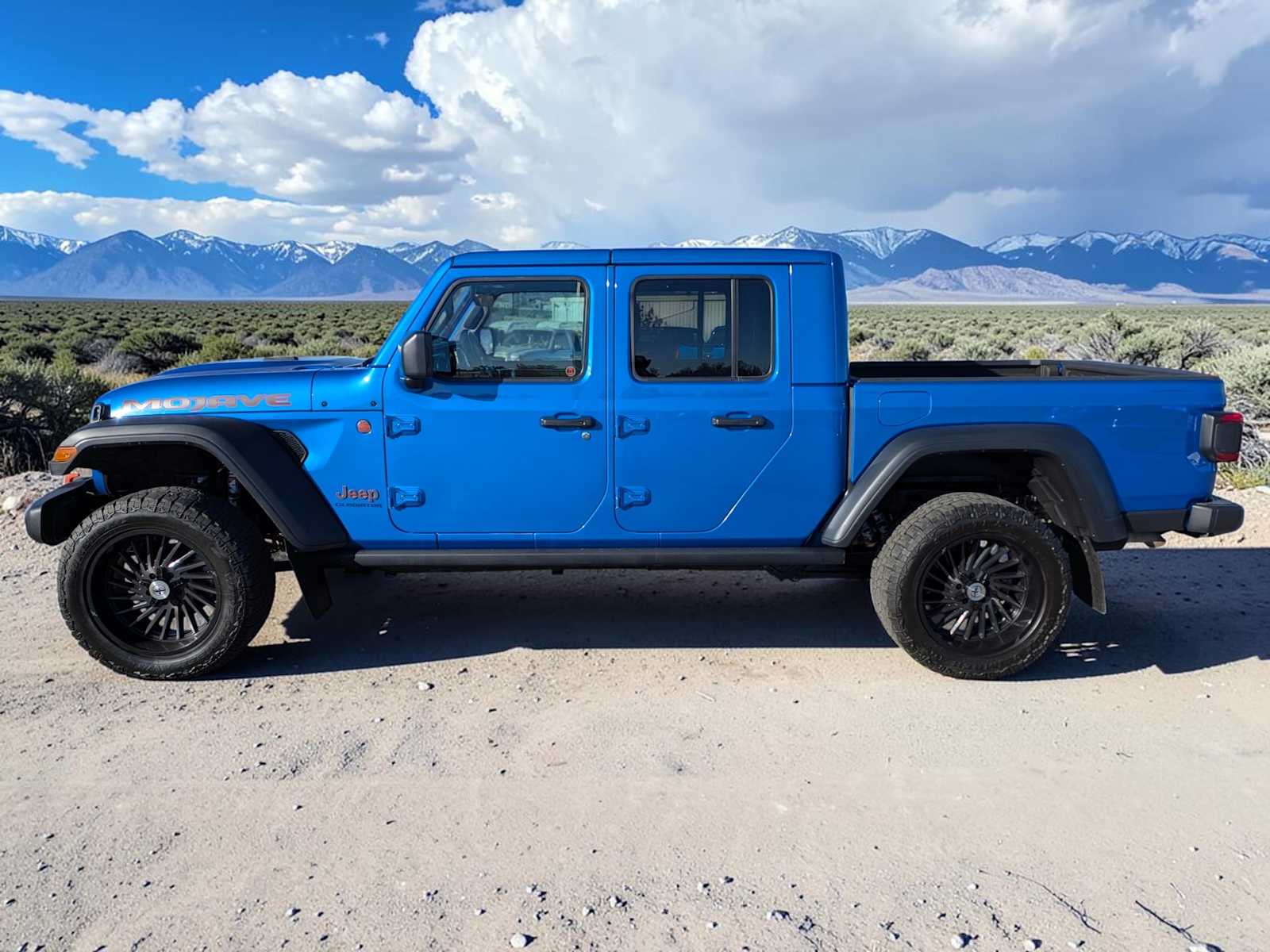 Thumbnail: 2021 Jeep Gladiator - 3