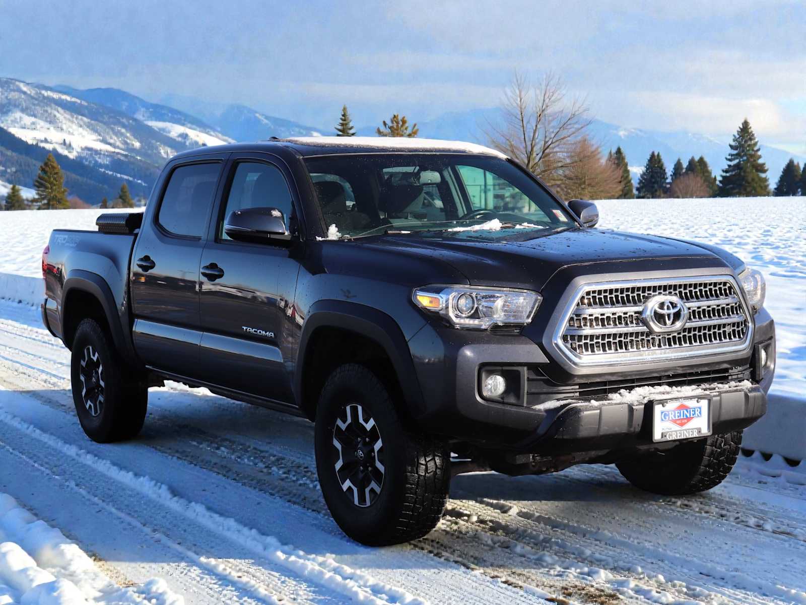 Thumbnail: 2016 Toyota Tacoma - 8