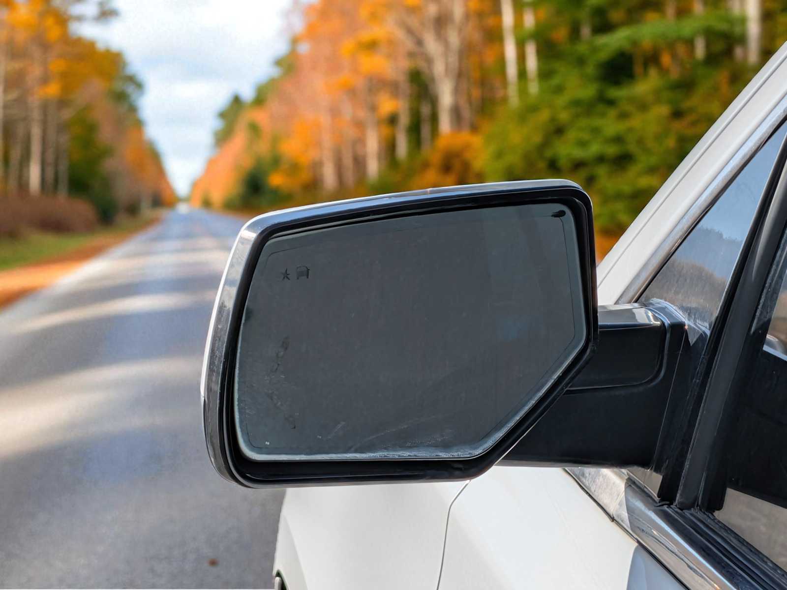 Thumbnail: 2018 Chevrolet Tahoe - 14