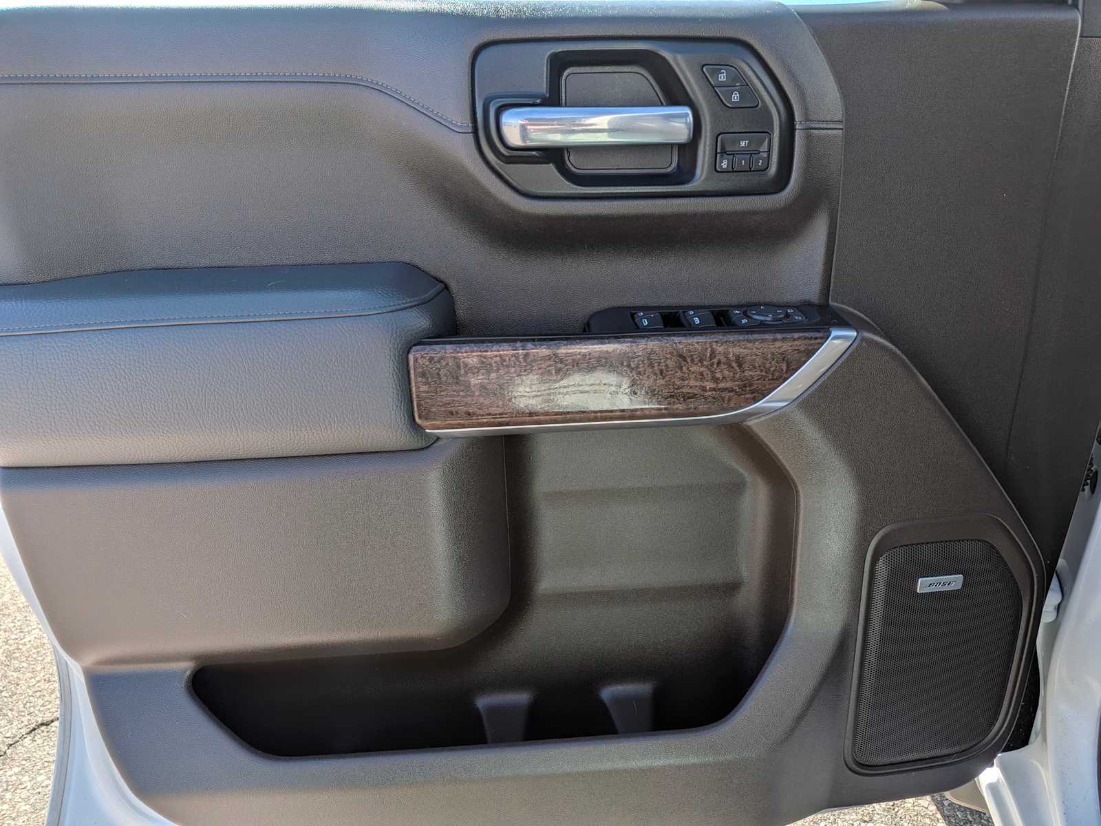 Thumbnail: 2020 GMC Sierra 1500 - 17