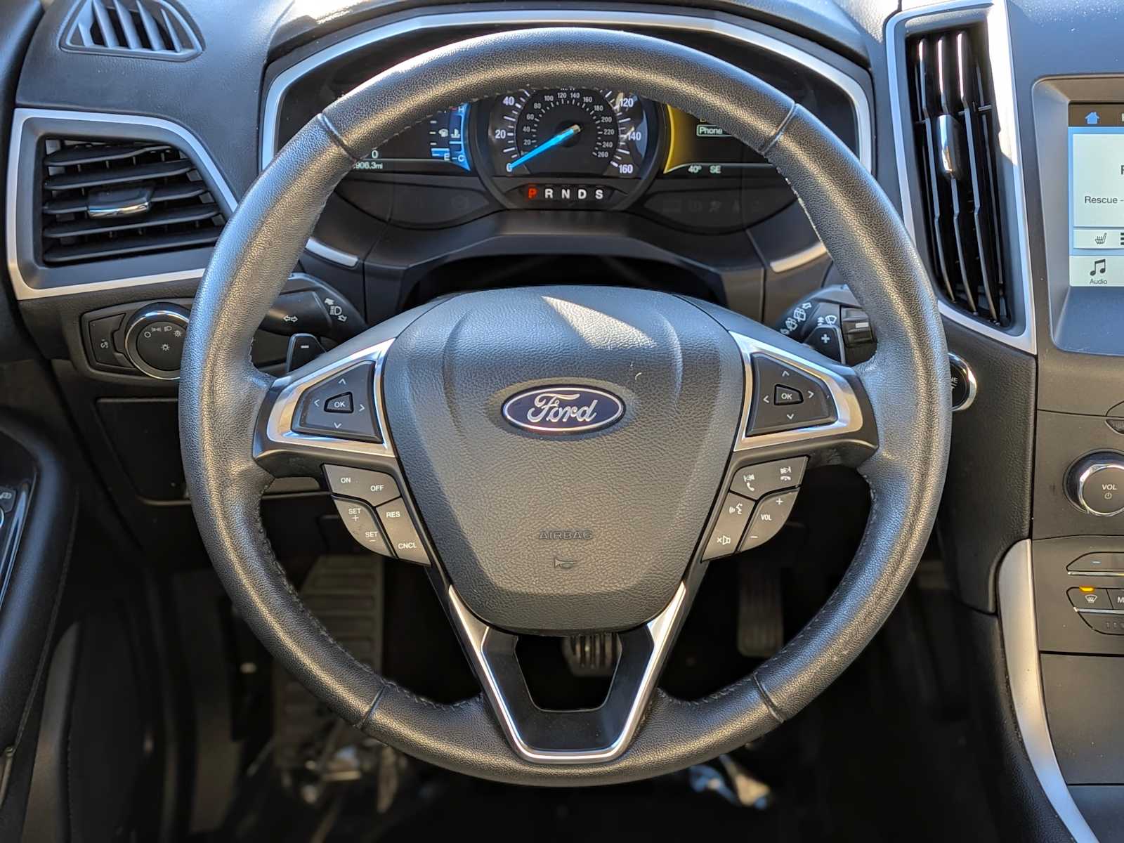 Thumbnail: 2018 Ford Edge - 26