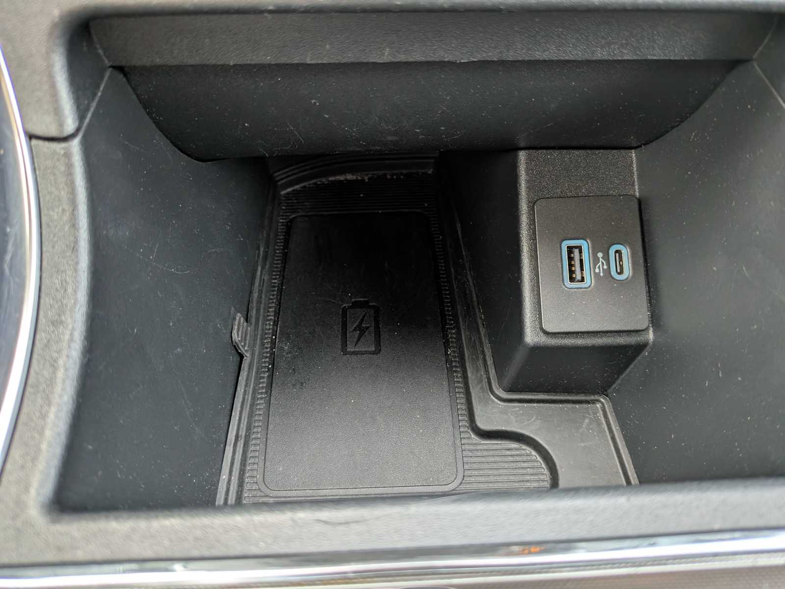 2024 Ford Edge Titanium 35