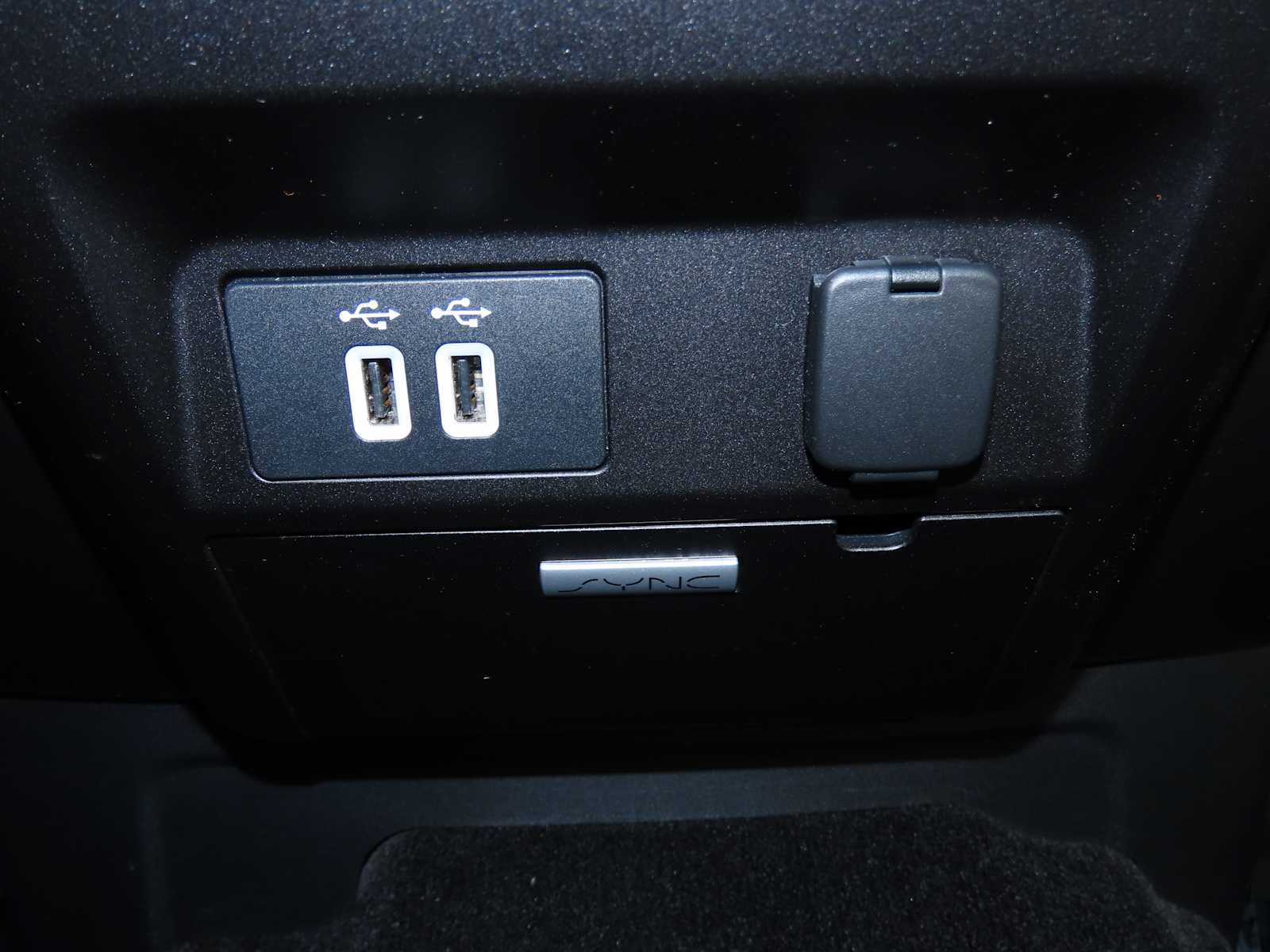 Thumbnail: 2017 Ford F-150 - 32