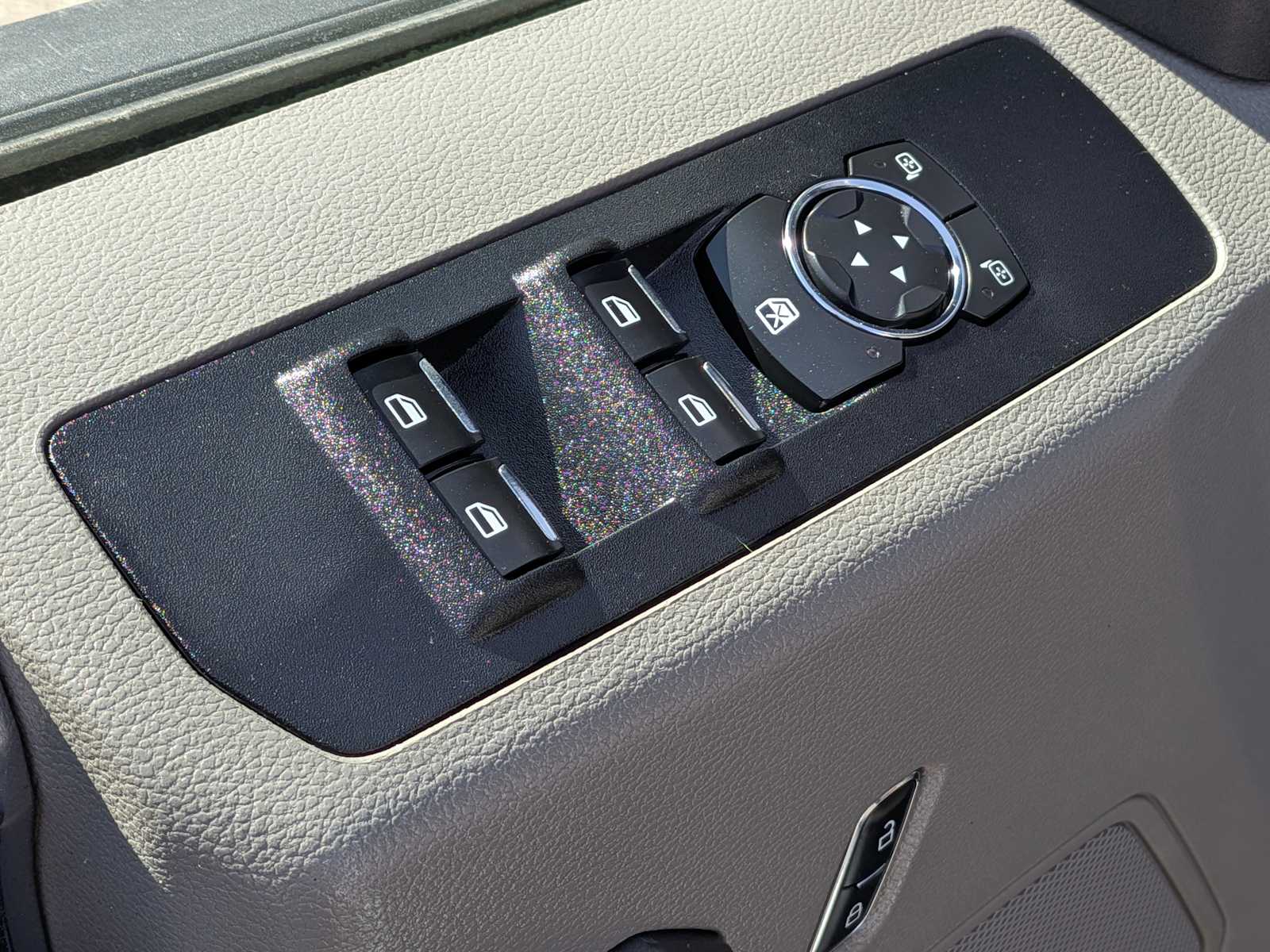 Thumbnail: 2020 Ford Econoline - 17