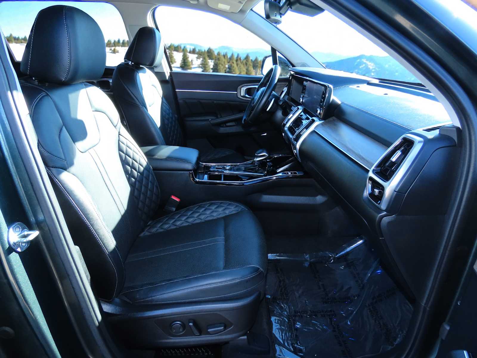 Thumbnail: 2022 Kia Sorento - 20