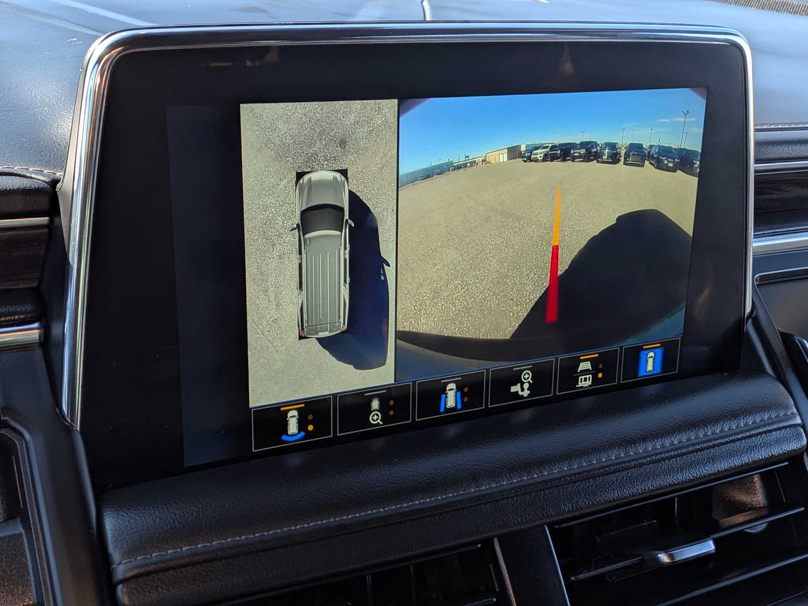 Thumbnail: 2024 Chevrolet Suburban - 30