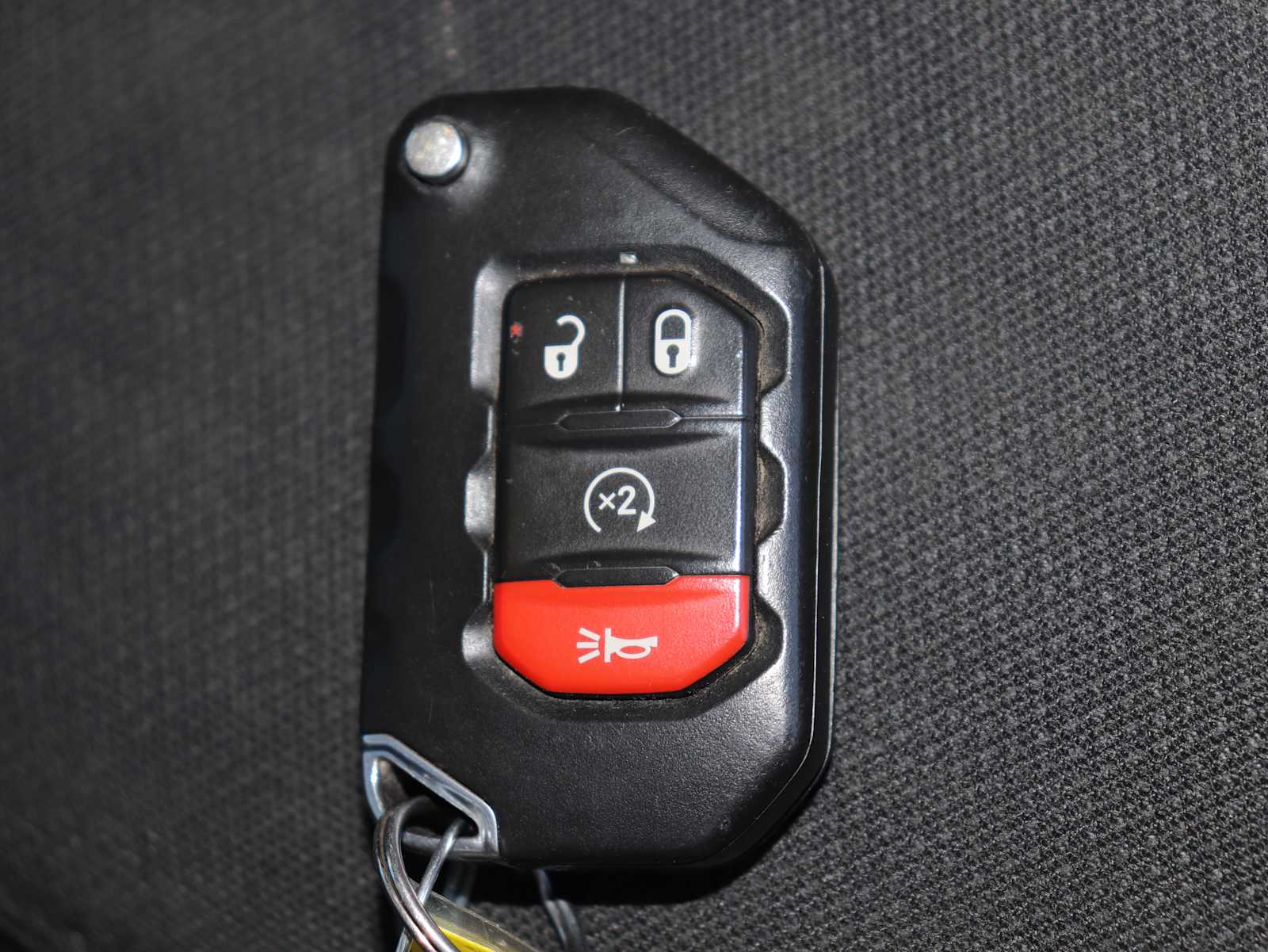 Thumbnail: 2020 Jeep Wrangler - 36