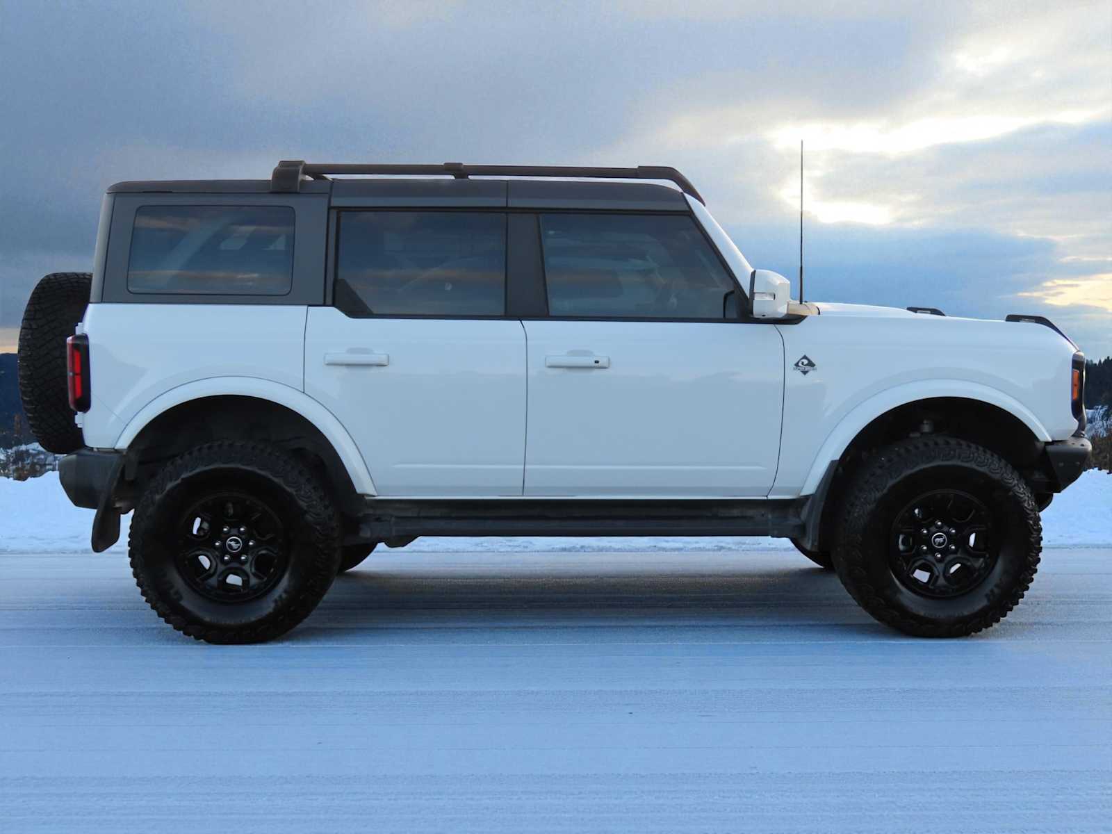 Thumbnail: 2022 Ford Bronco - 7