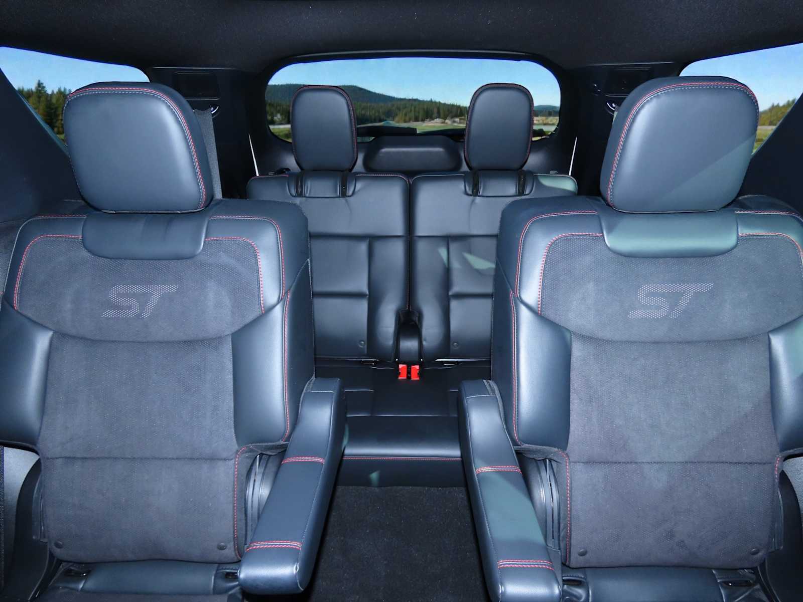 Thumbnail: 2025 Ford Explorer - 22