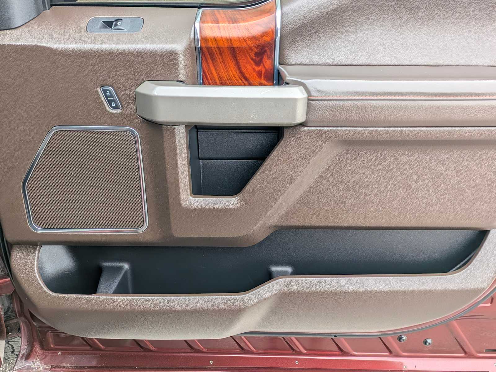 Thumbnail: 2017 Ford Econoline - 23