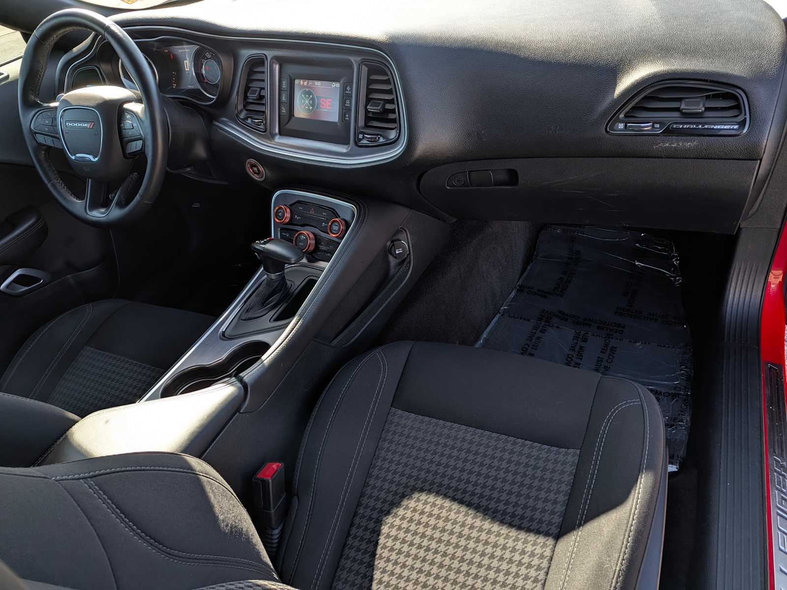 Thumbnail: 2016 Dodge Challenger - 23