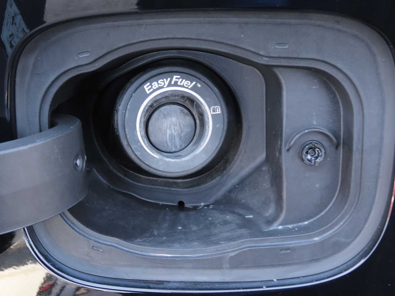 Thumbnail: 2022 Ford Explorer - 14