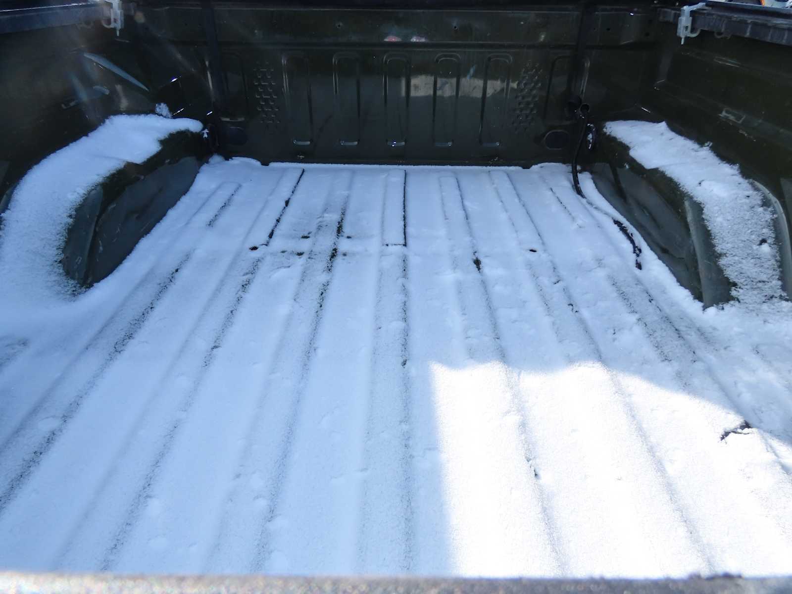 Thumbnail: 2023 Jeep Gladiator - 33