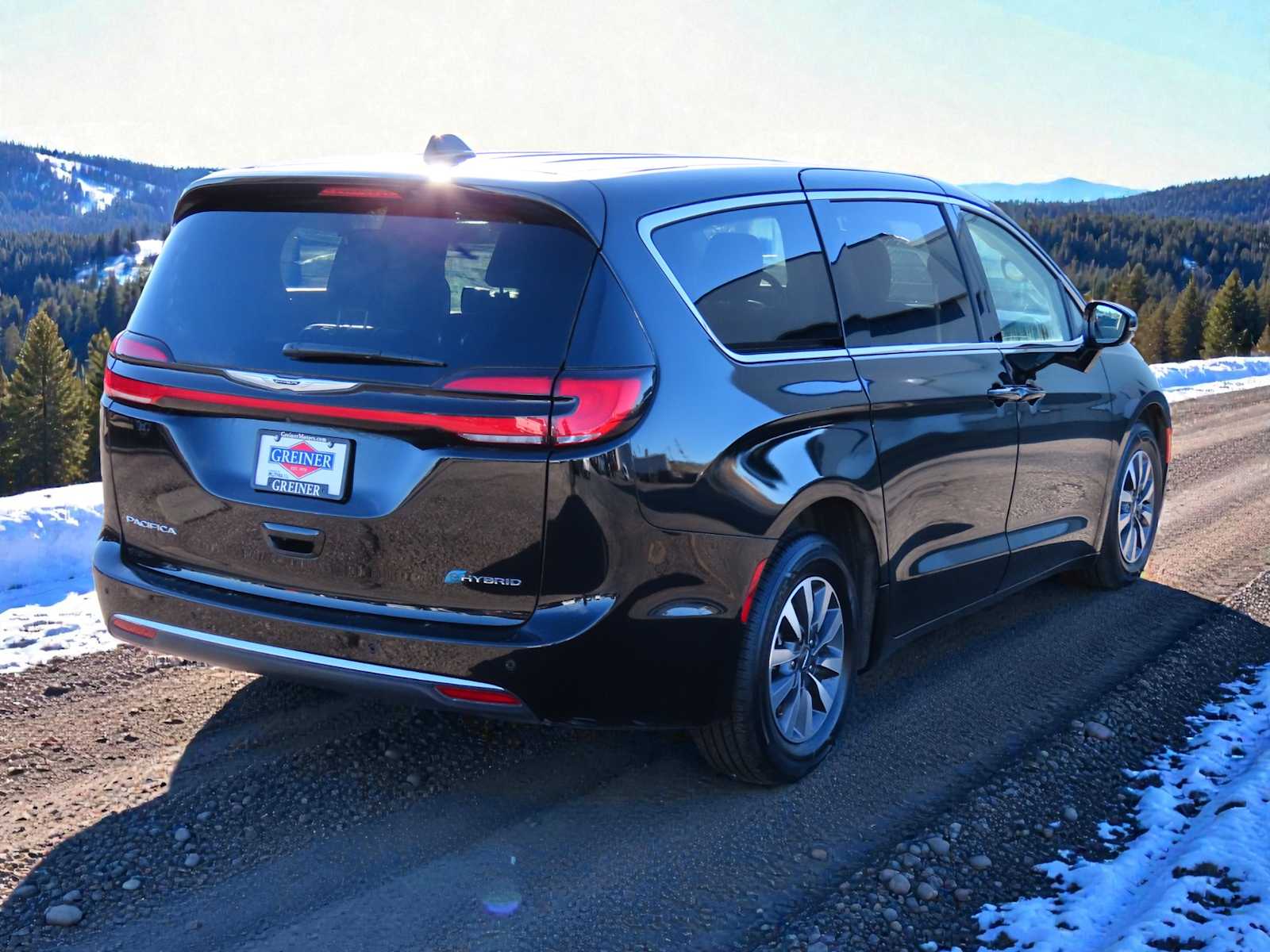 Thumbnail: 2024 Chrysler Pacifica - 6