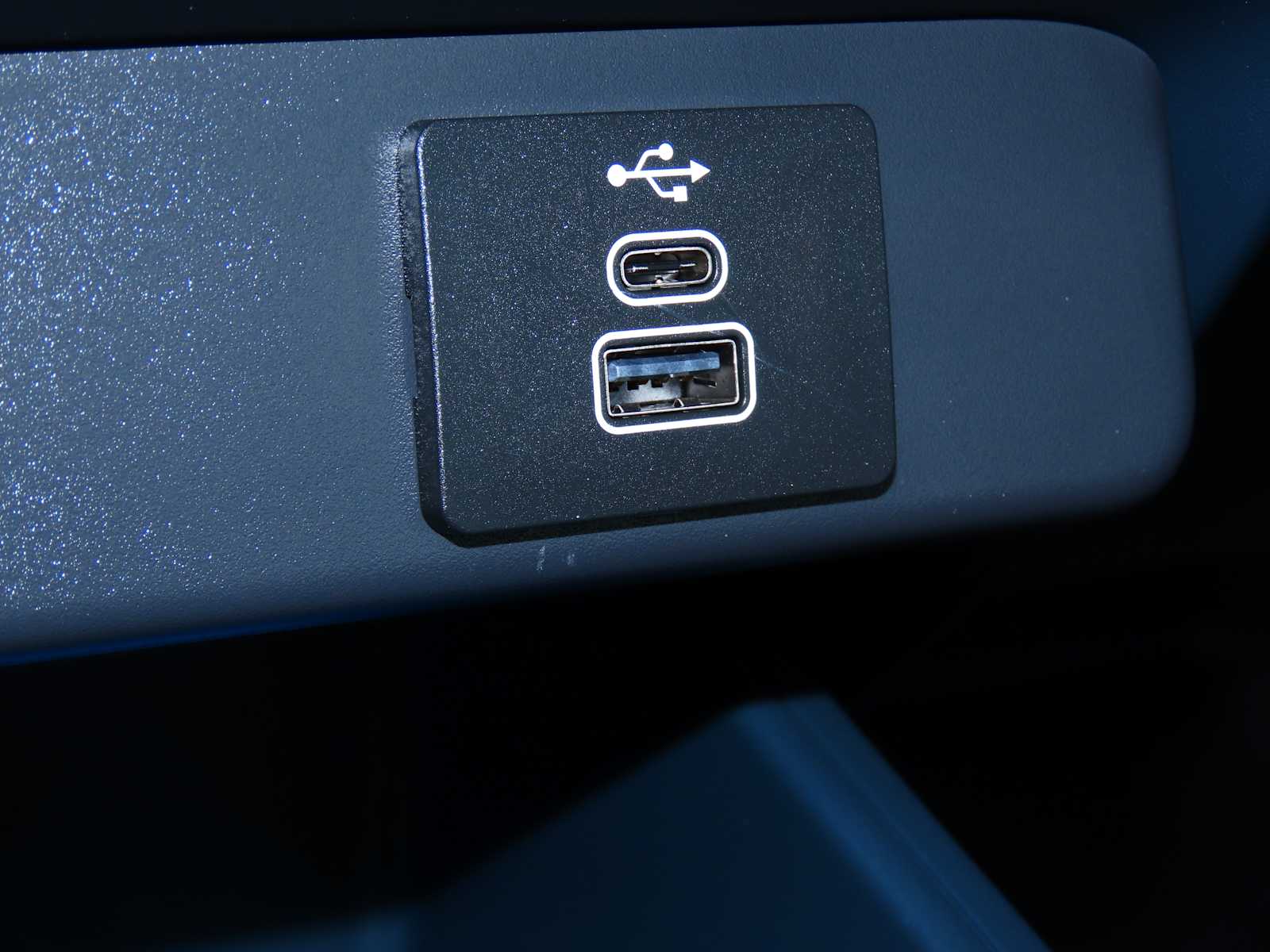 Thumbnail: 2025 Ford Maverick - 29