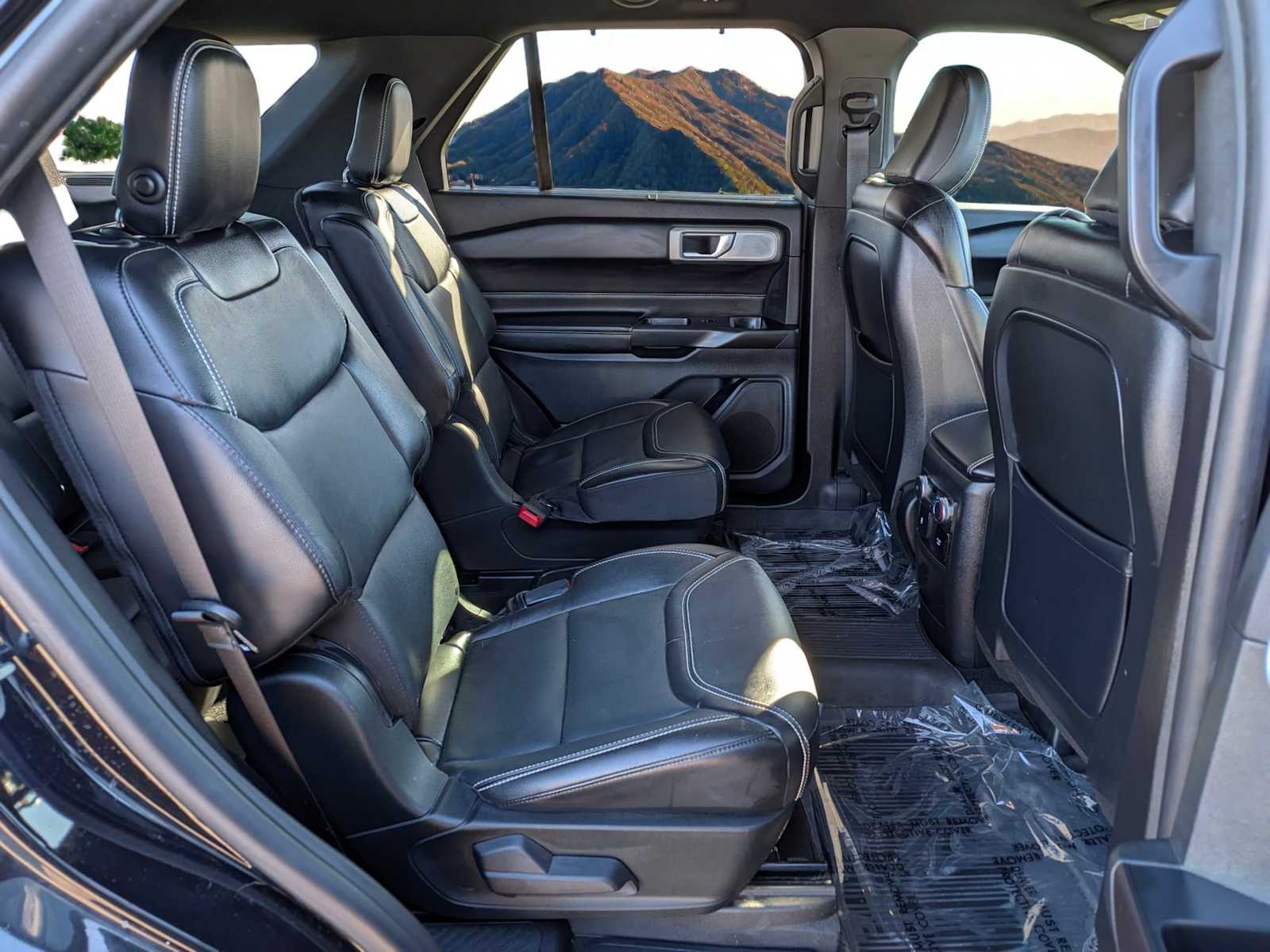 Thumbnail: 2020 Ford Explorer - 22