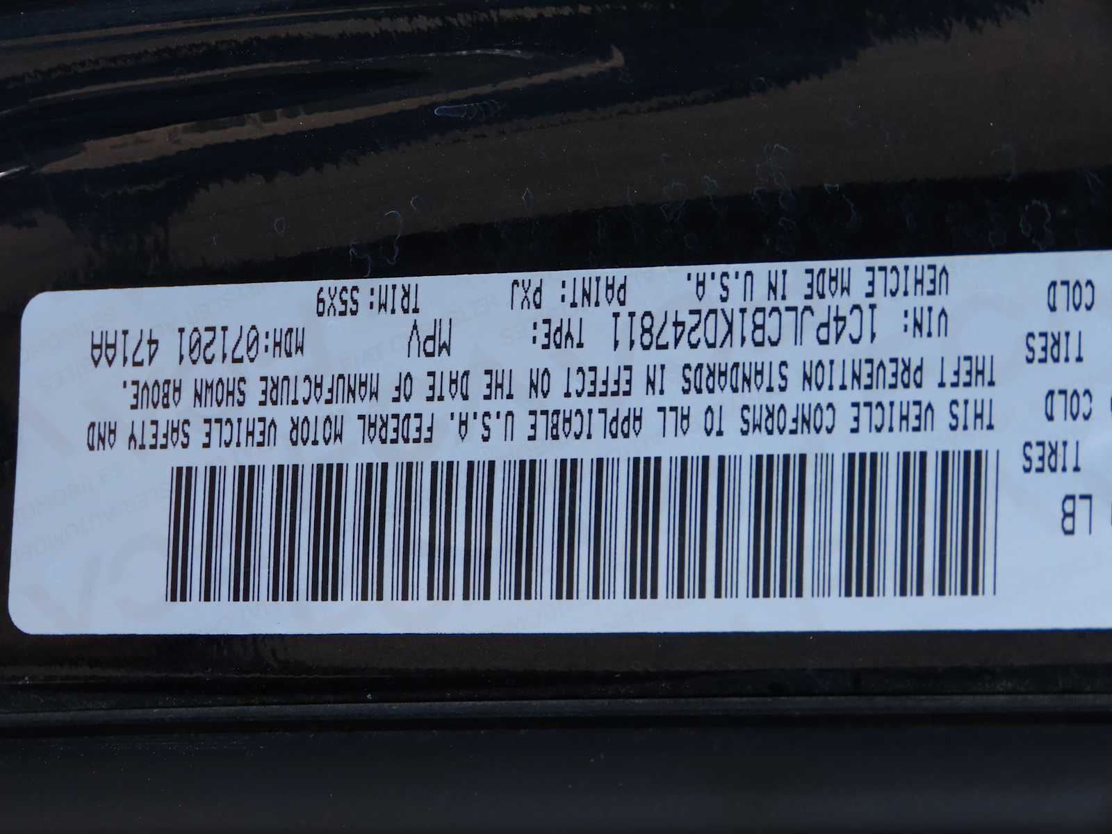 Thumbnail: 2019 Jeep Cherokee - 34