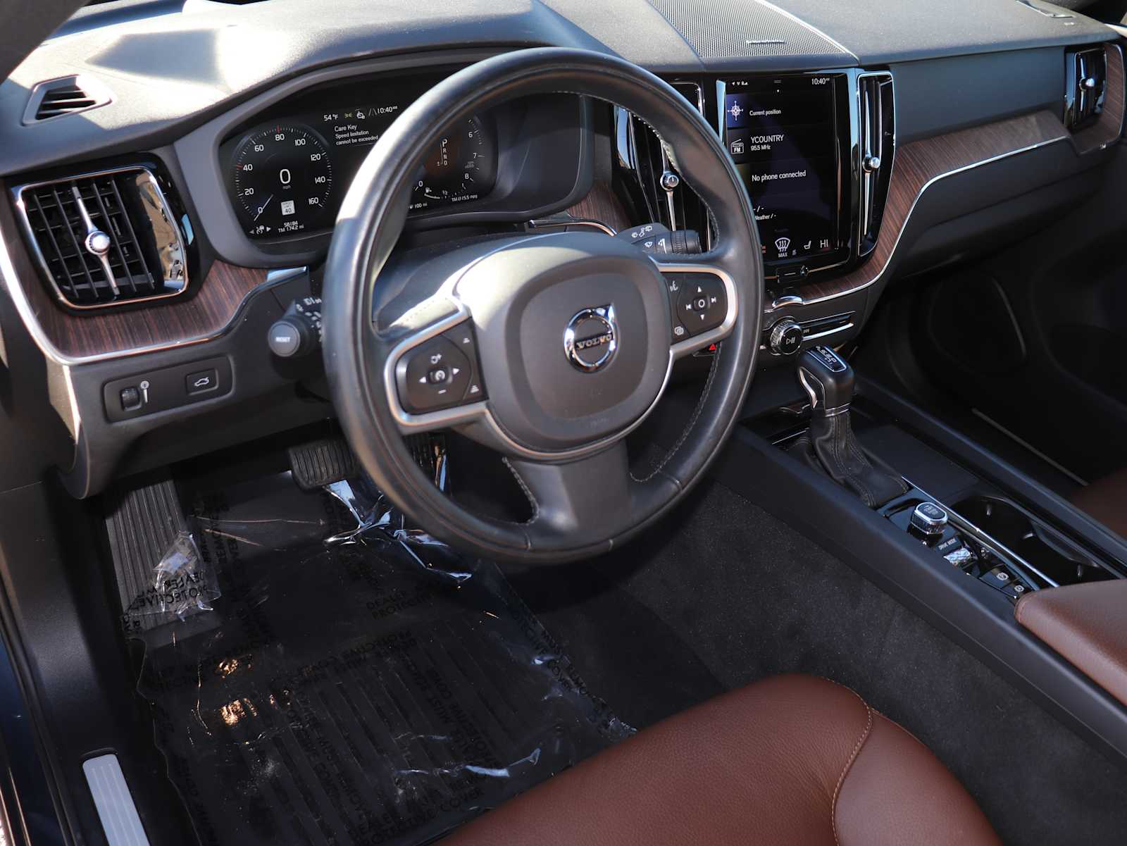 Thumbnail: 2021 Volvo XC60 - 14