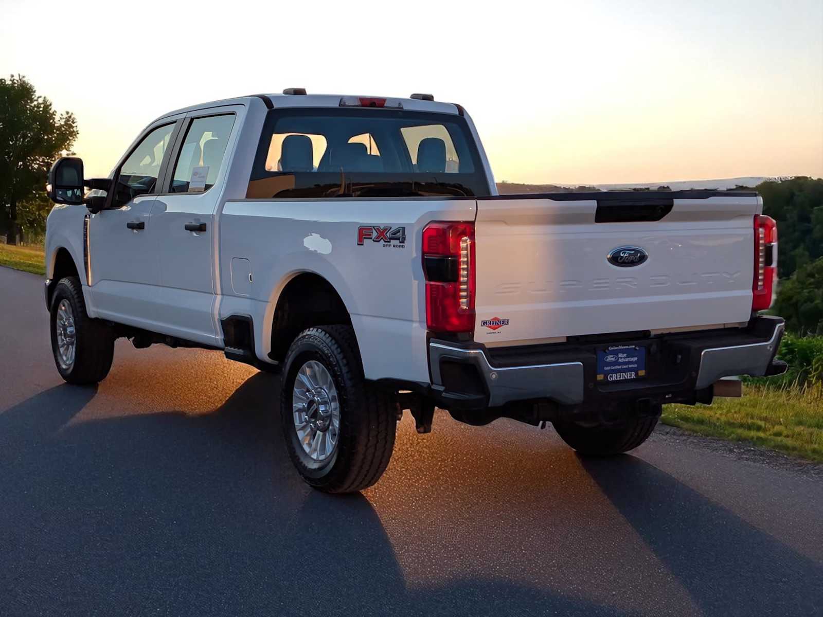 2023 Ford Econoline E-350 4