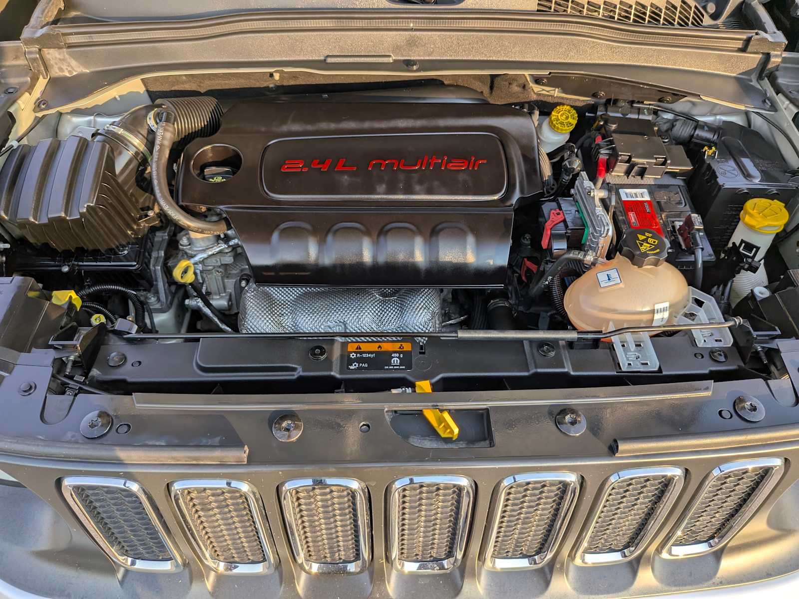 Thumbnail: 2017 Jeep Renegade - 18
