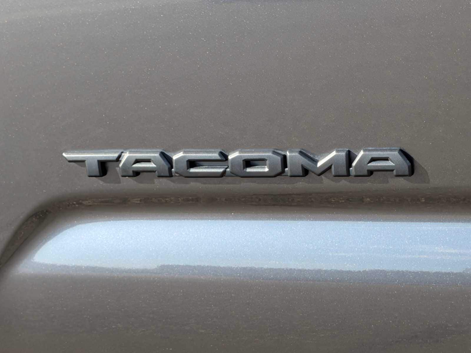 Thumbnail: 2022 Toyota Tacoma - 14
