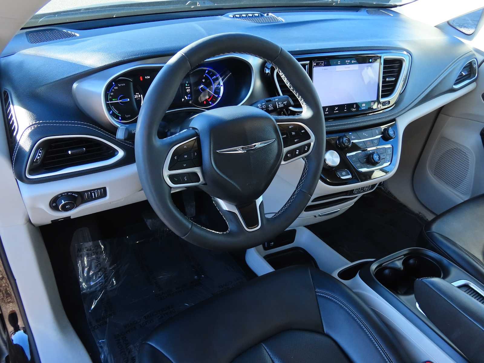 Thumbnail: 2024 Chrysler Pacifica - 2