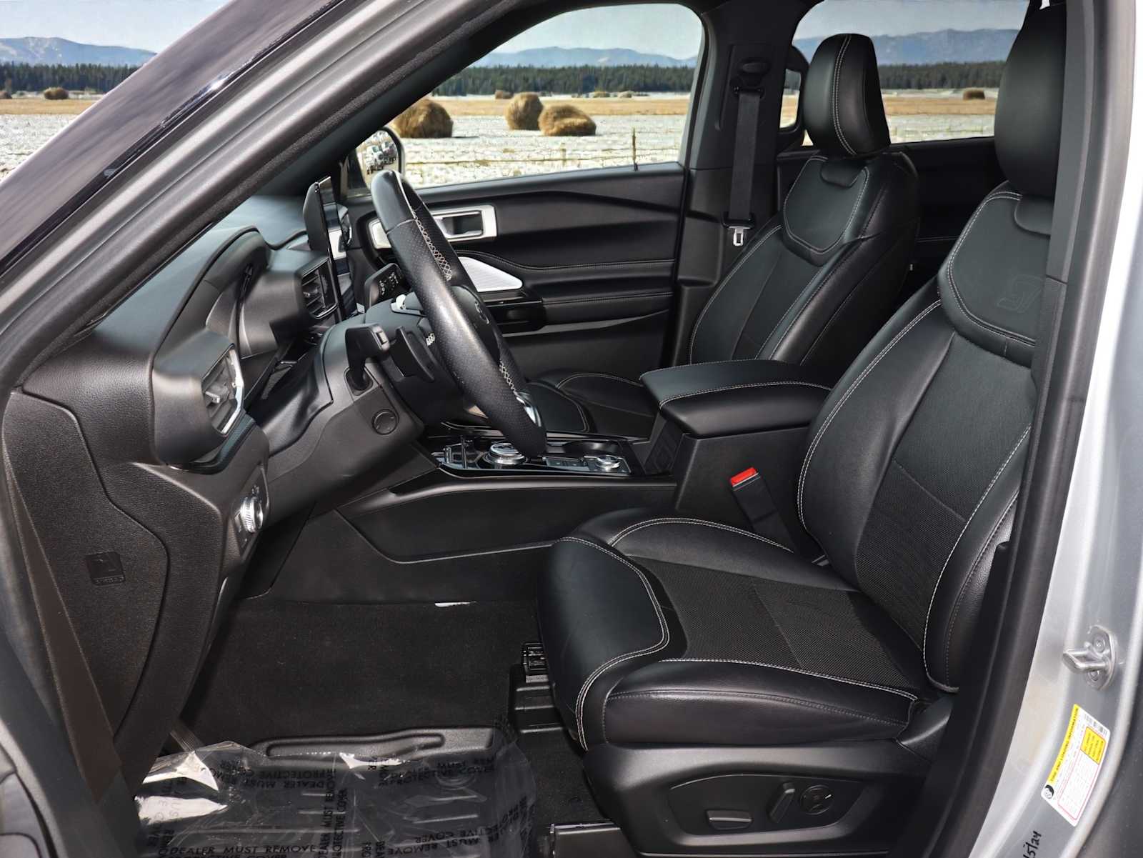 Thumbnail: 2022 Ford Explorer - 13