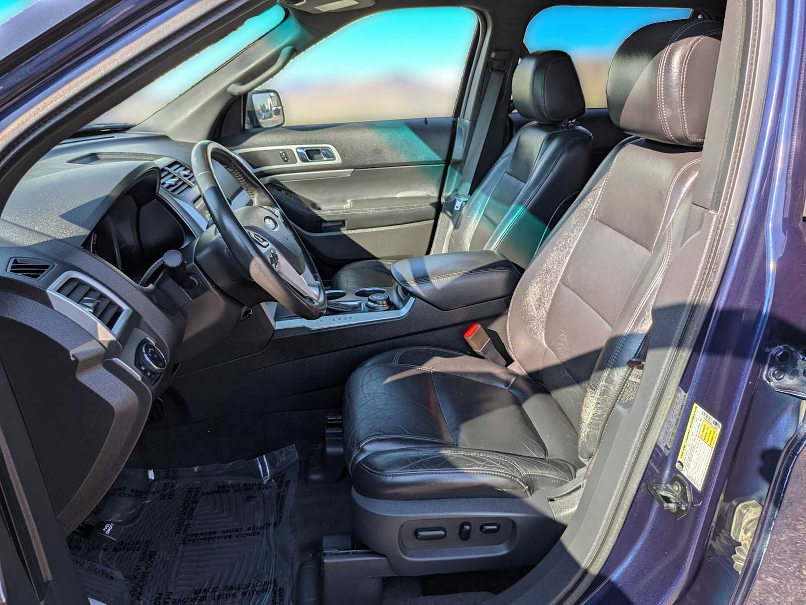 Thumbnail: 2011 Ford Explorer - 19