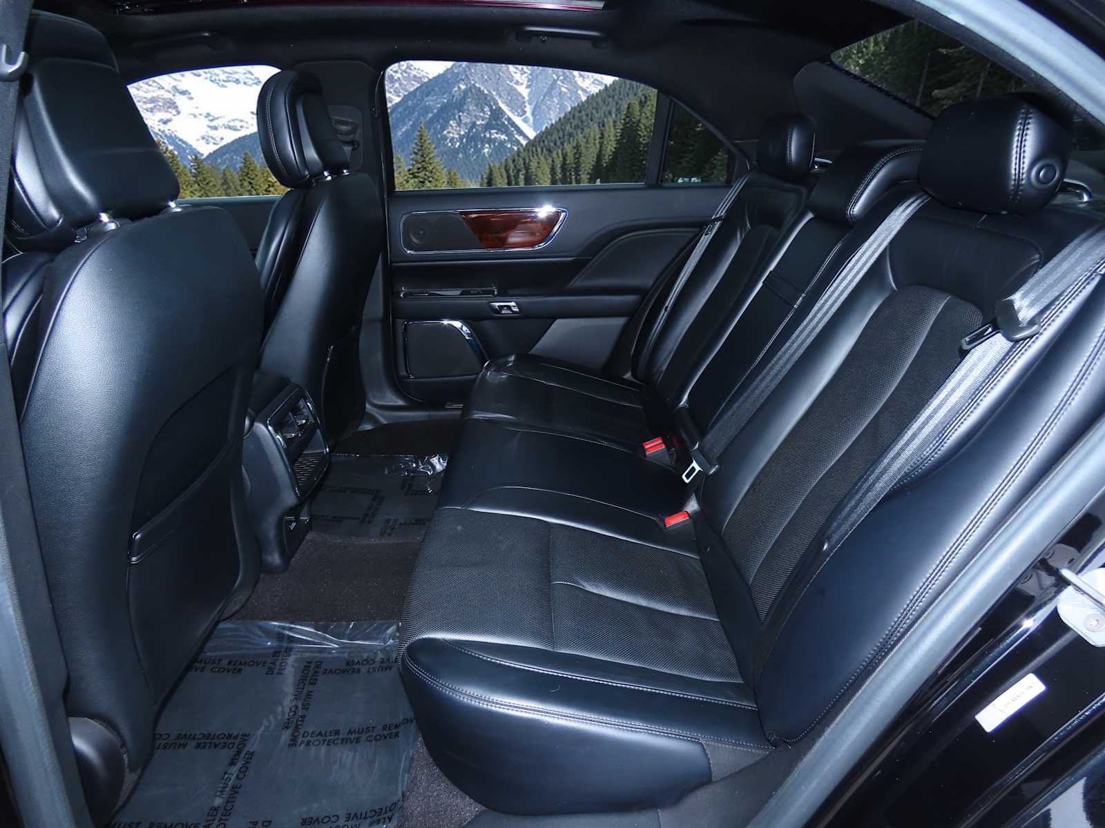 Thumbnail: 2019 Lincoln Continental - 18