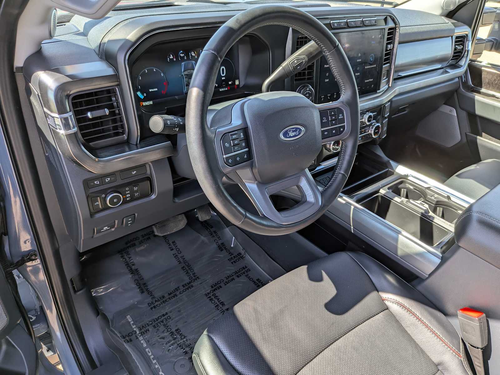 2023 Ford F-250 Lariat photo 2