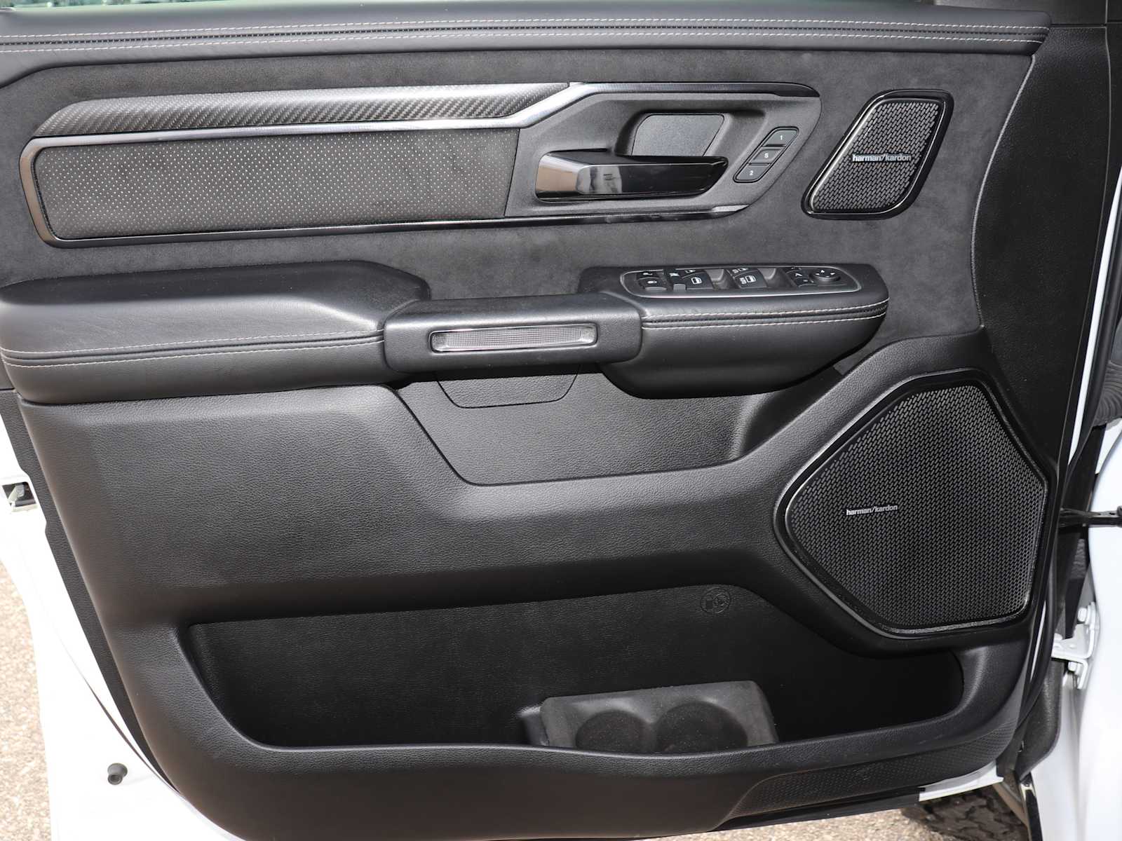 Thumbnail: 2022 RAM 1500 - 17