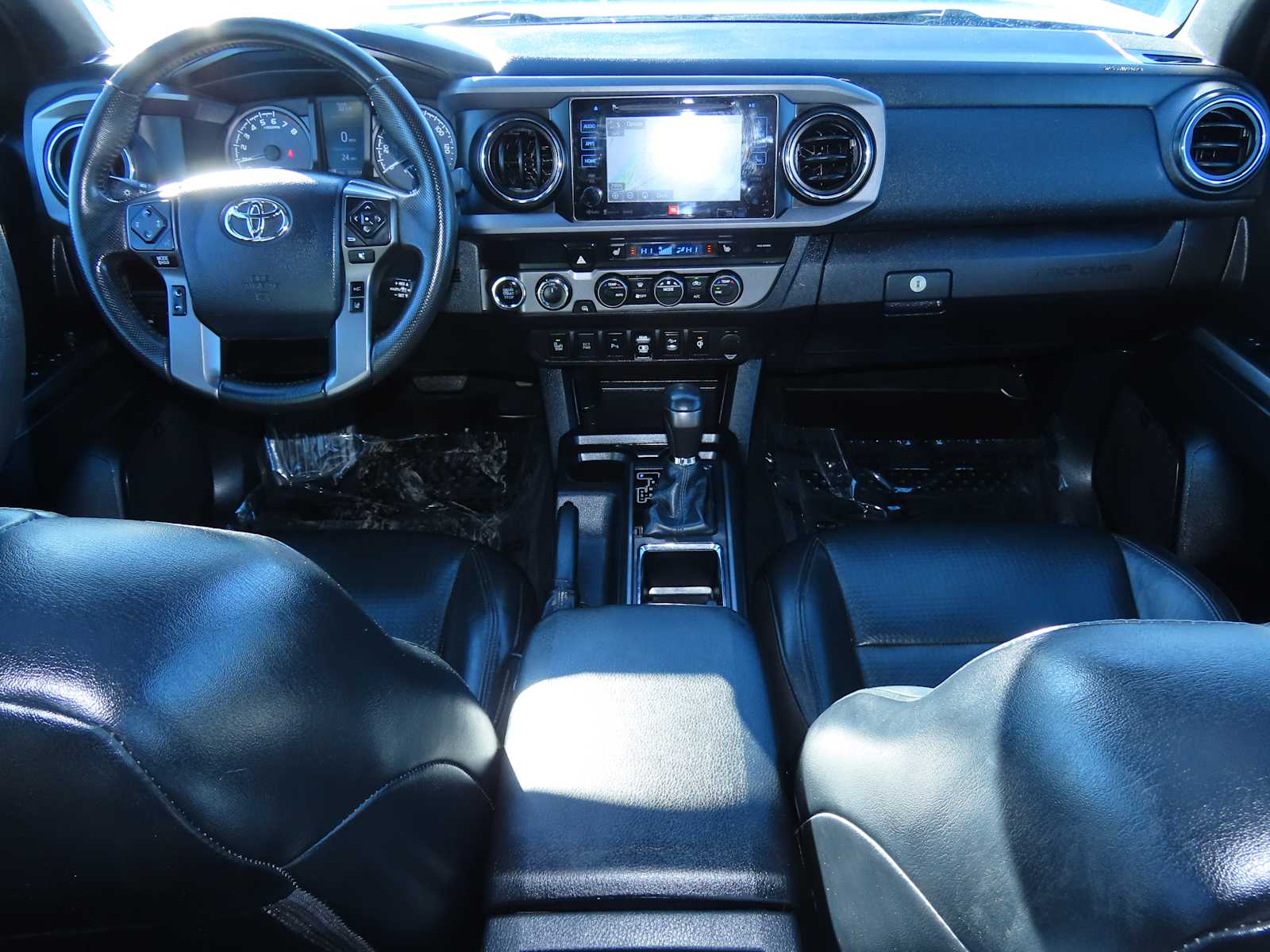 Thumbnail: 2019 Toyota Tacoma - 25