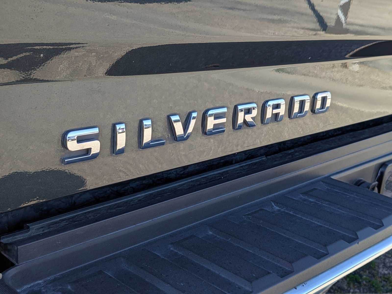 Thumbnail: 2017 Chevrolet Silverado 2500 - 13