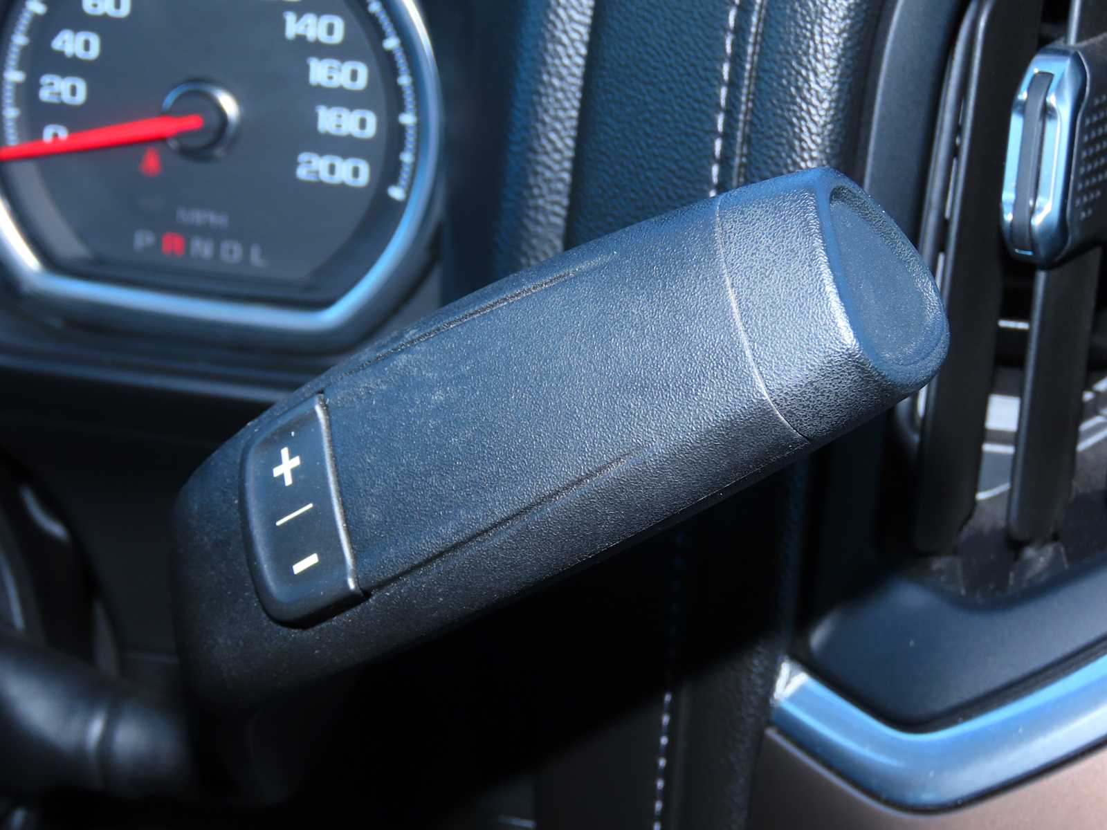 Thumbnail: 2019 Chevrolet Silverado 1500 - 33