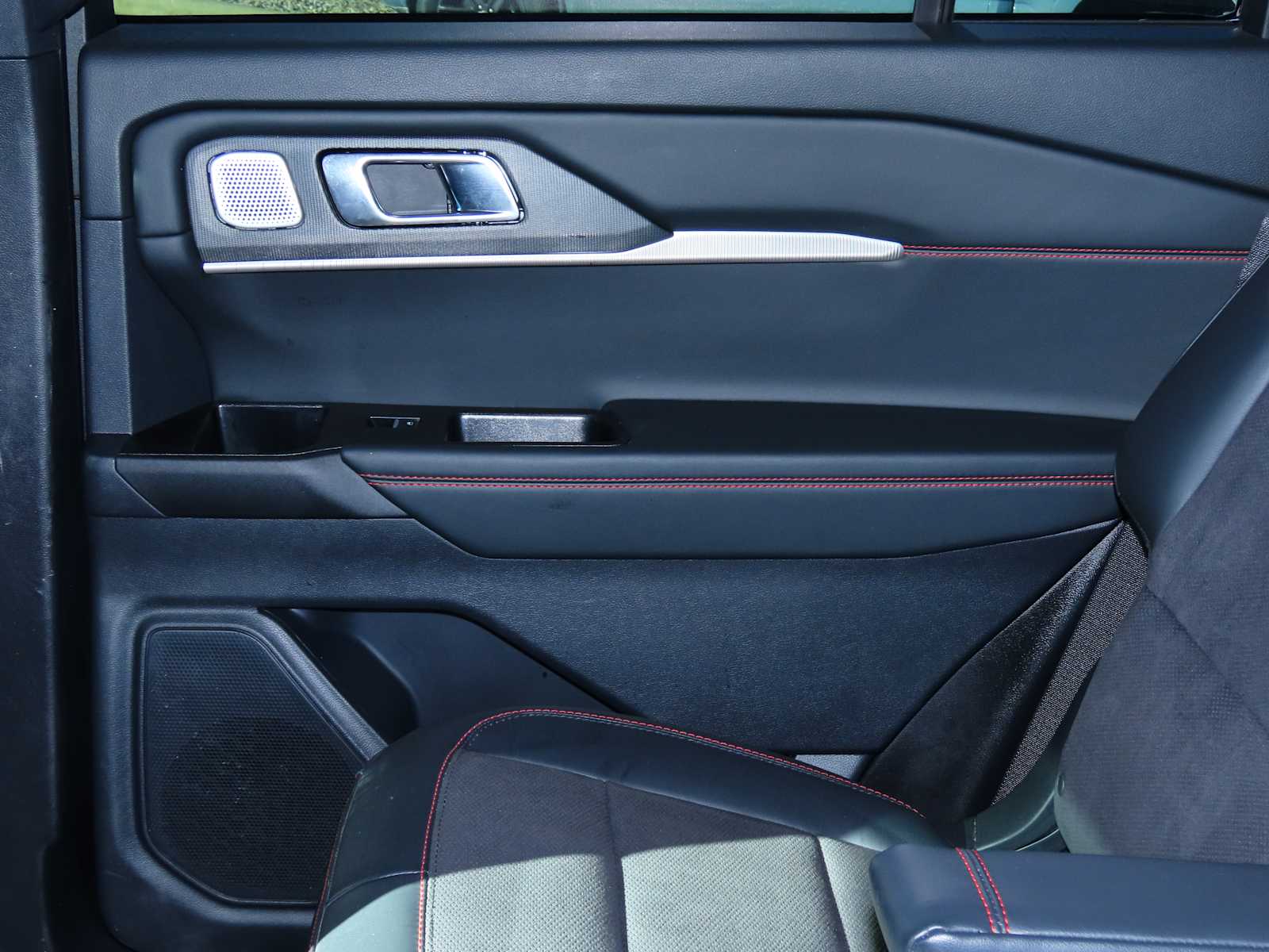 Thumbnail: 2025 Ford Explorer - 17