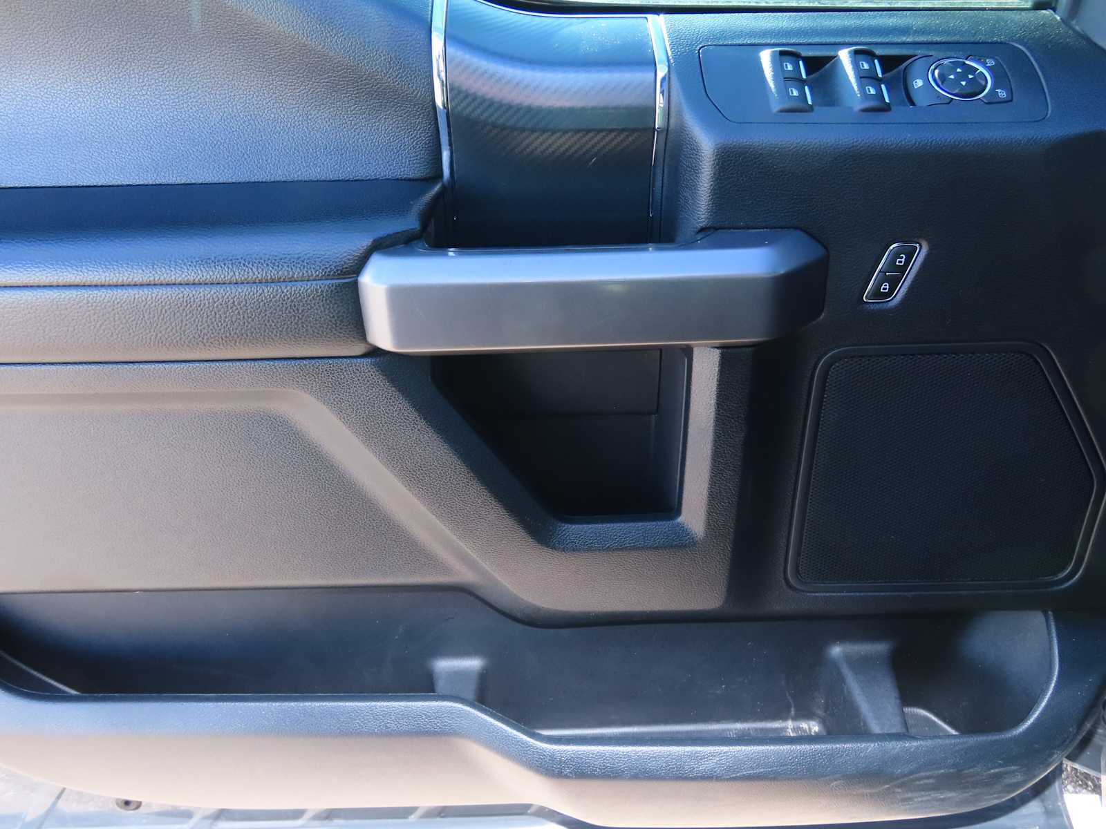 Thumbnail: 2020 Ford F-150 - 17