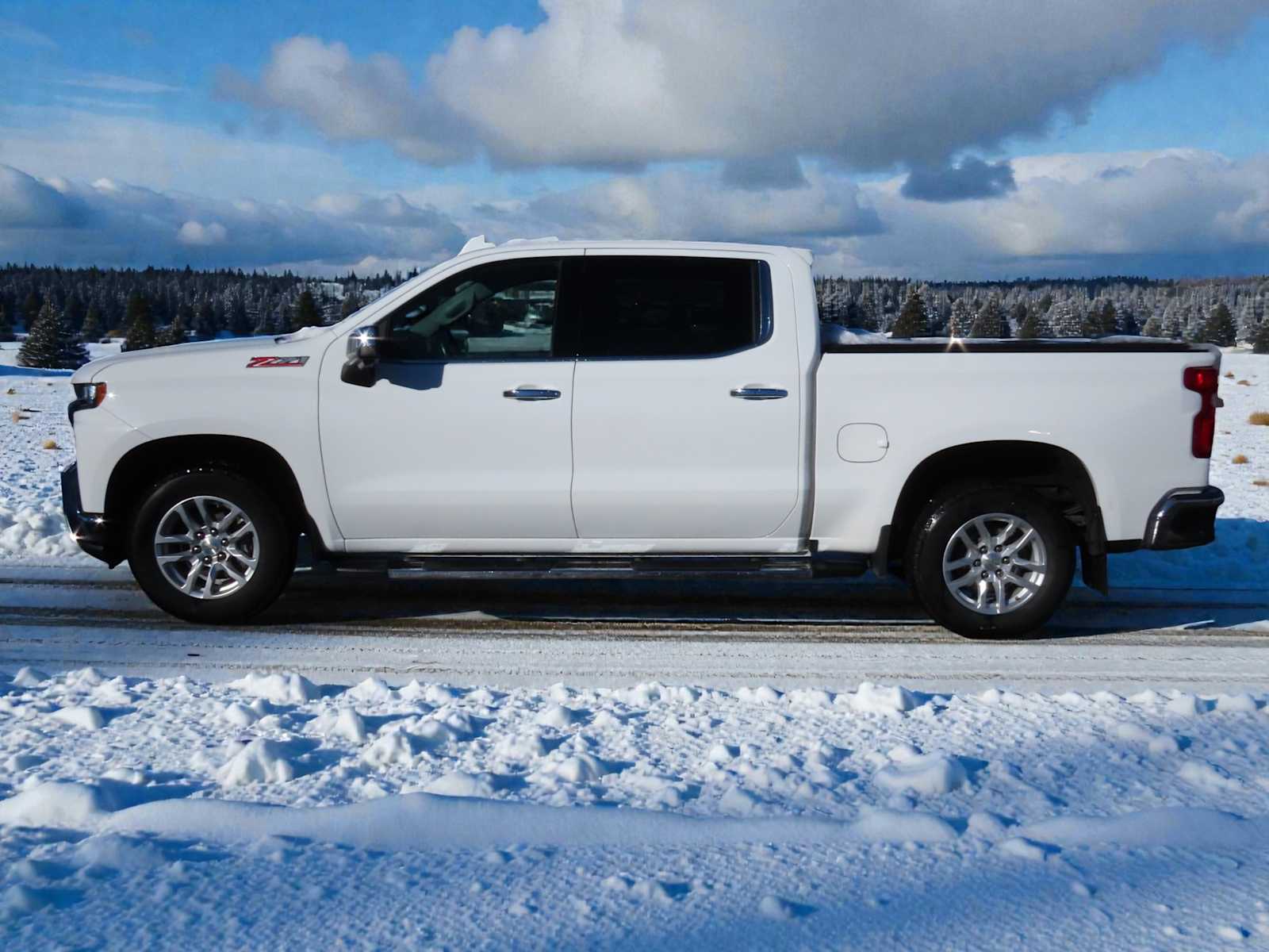 Thumbnail: 2020 Chevrolet Silverado 1500 - 3