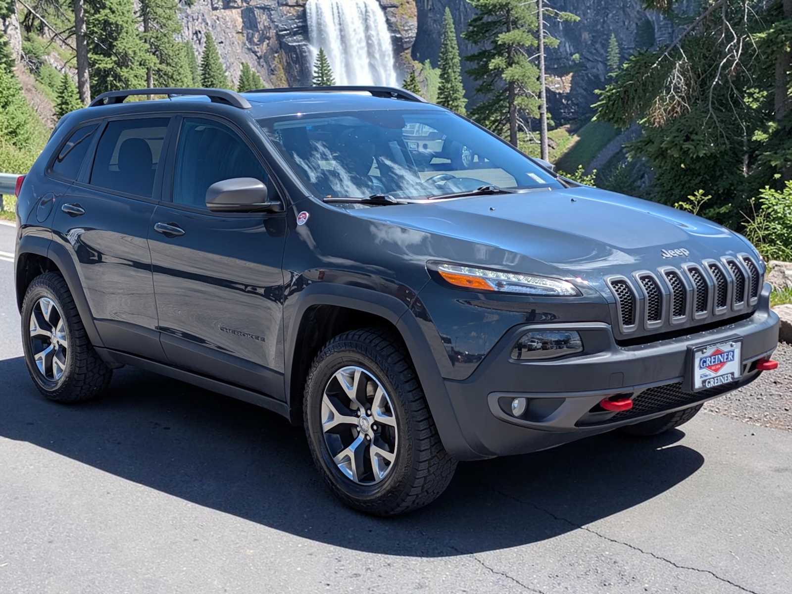 Thumbnail: 2017 Jeep Cherokee - 8