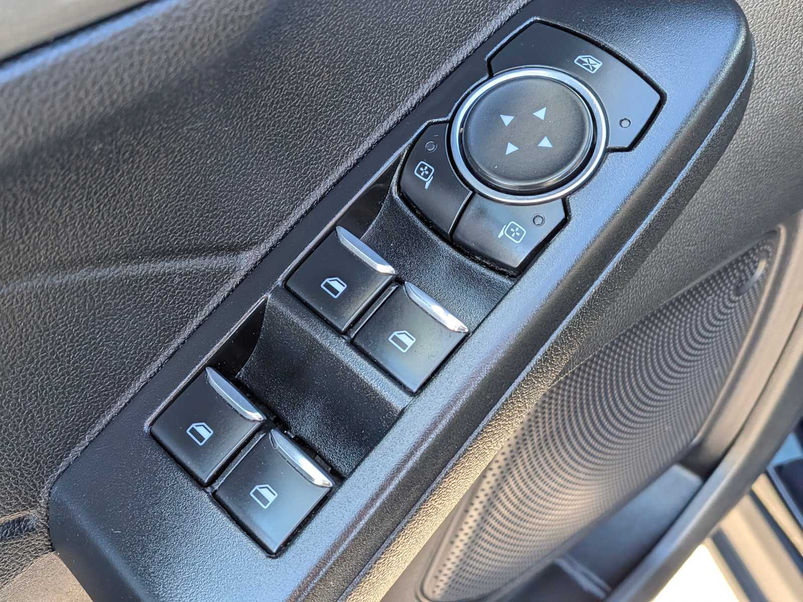 Thumbnail: 2023 Ford Escape - 19