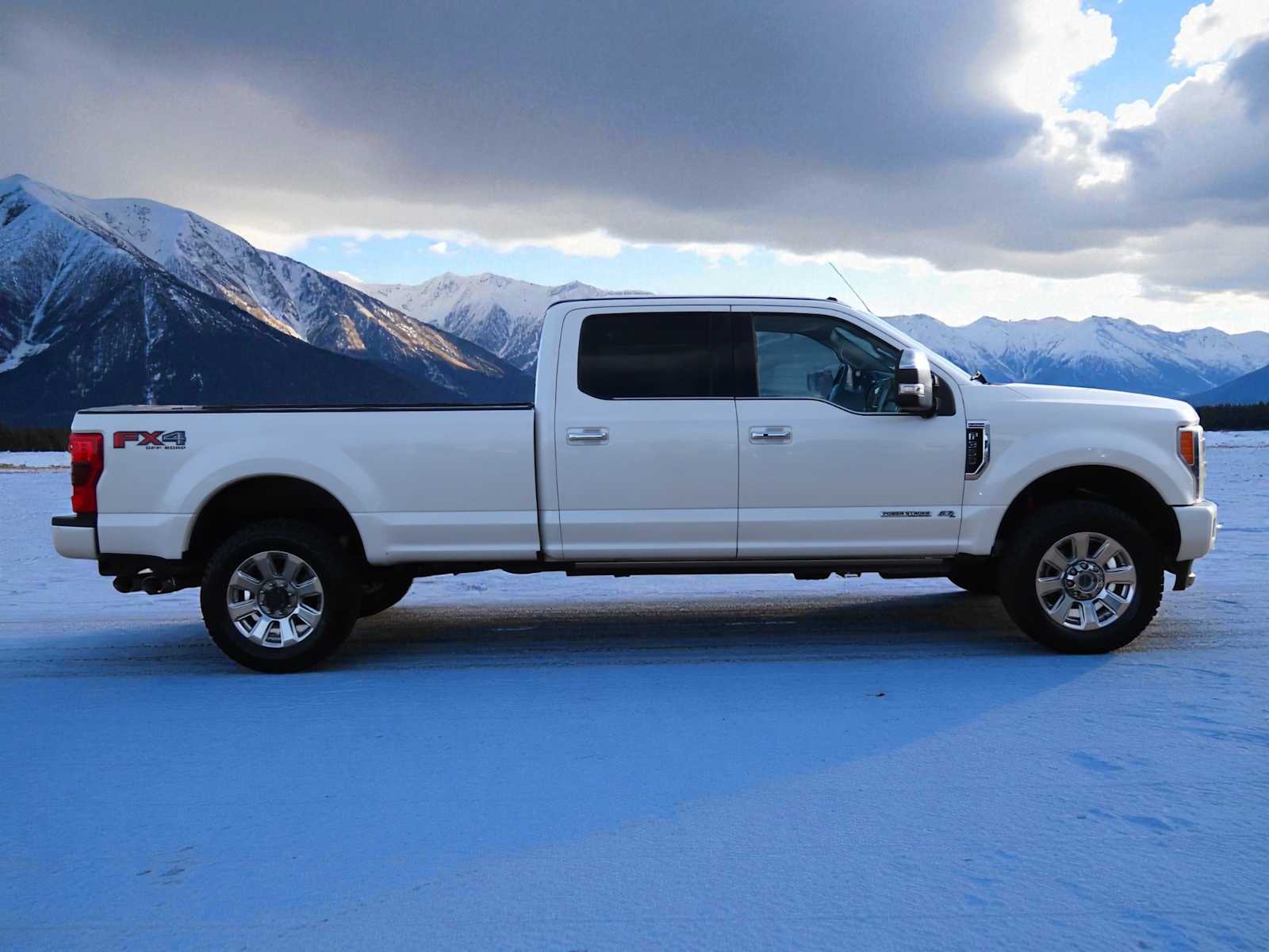 Thumbnail: 2017 Ford Econoline - 7