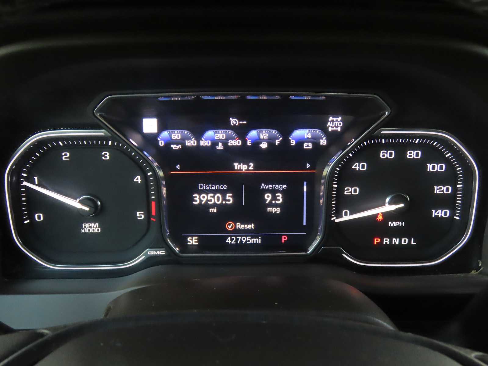 Thumbnail: 2022 GMC Sierra 3500 - 36