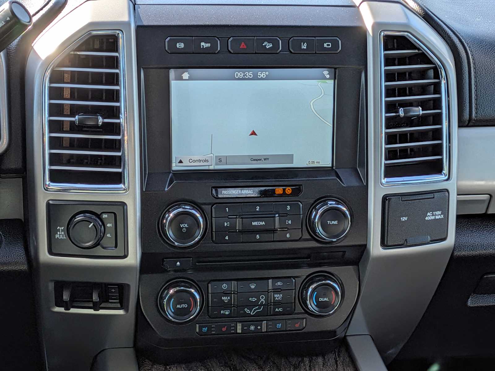 Thumbnail: 2017 Ford Econoline - 31