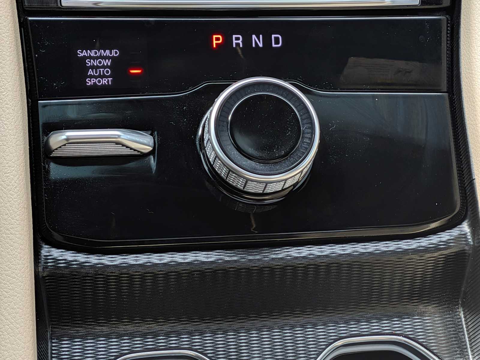 Thumbnail: 2025 Jeep Grand Cherokee - 32