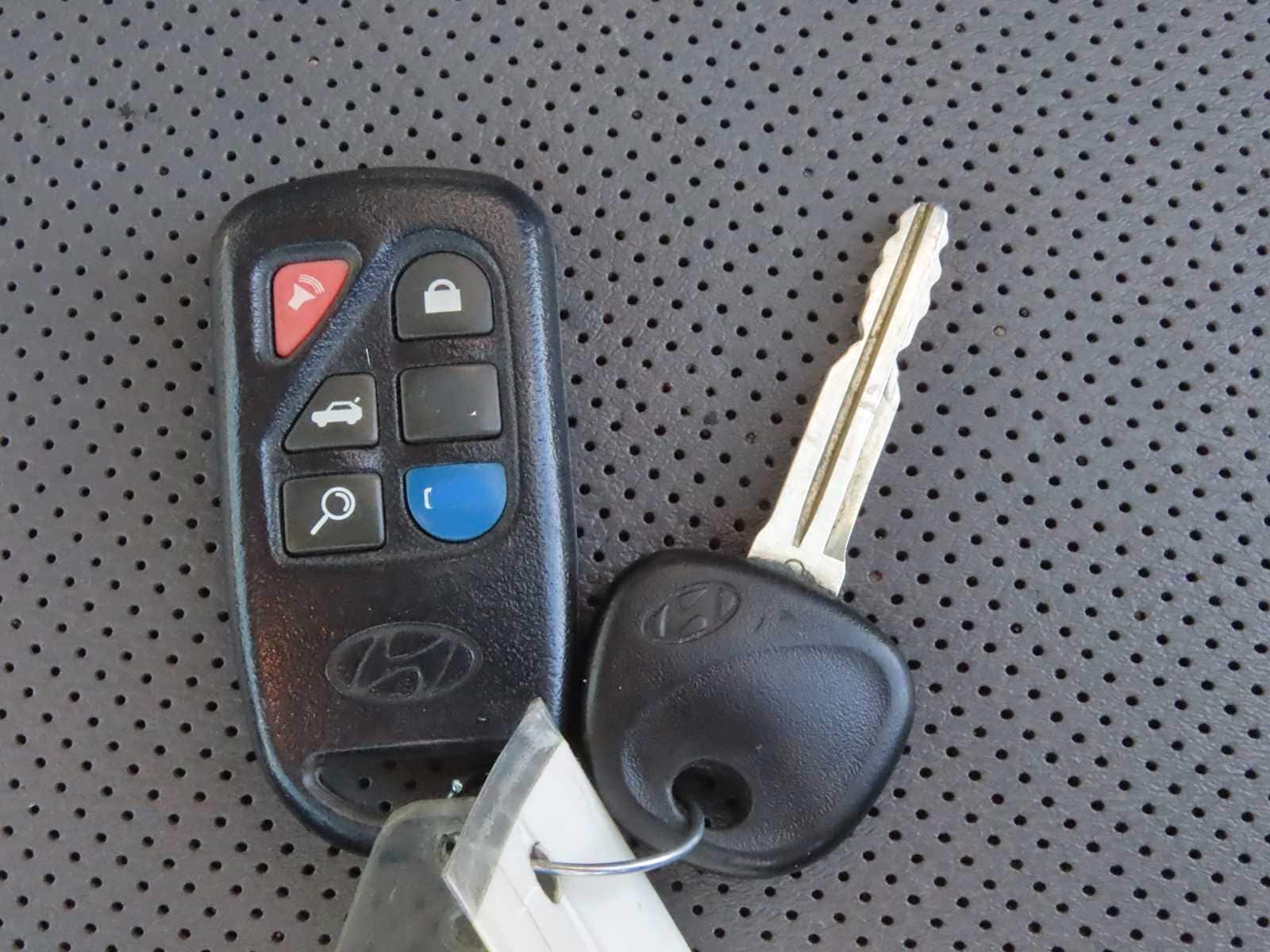 Thumbnail: 2015 Hyundai Elantra - 36