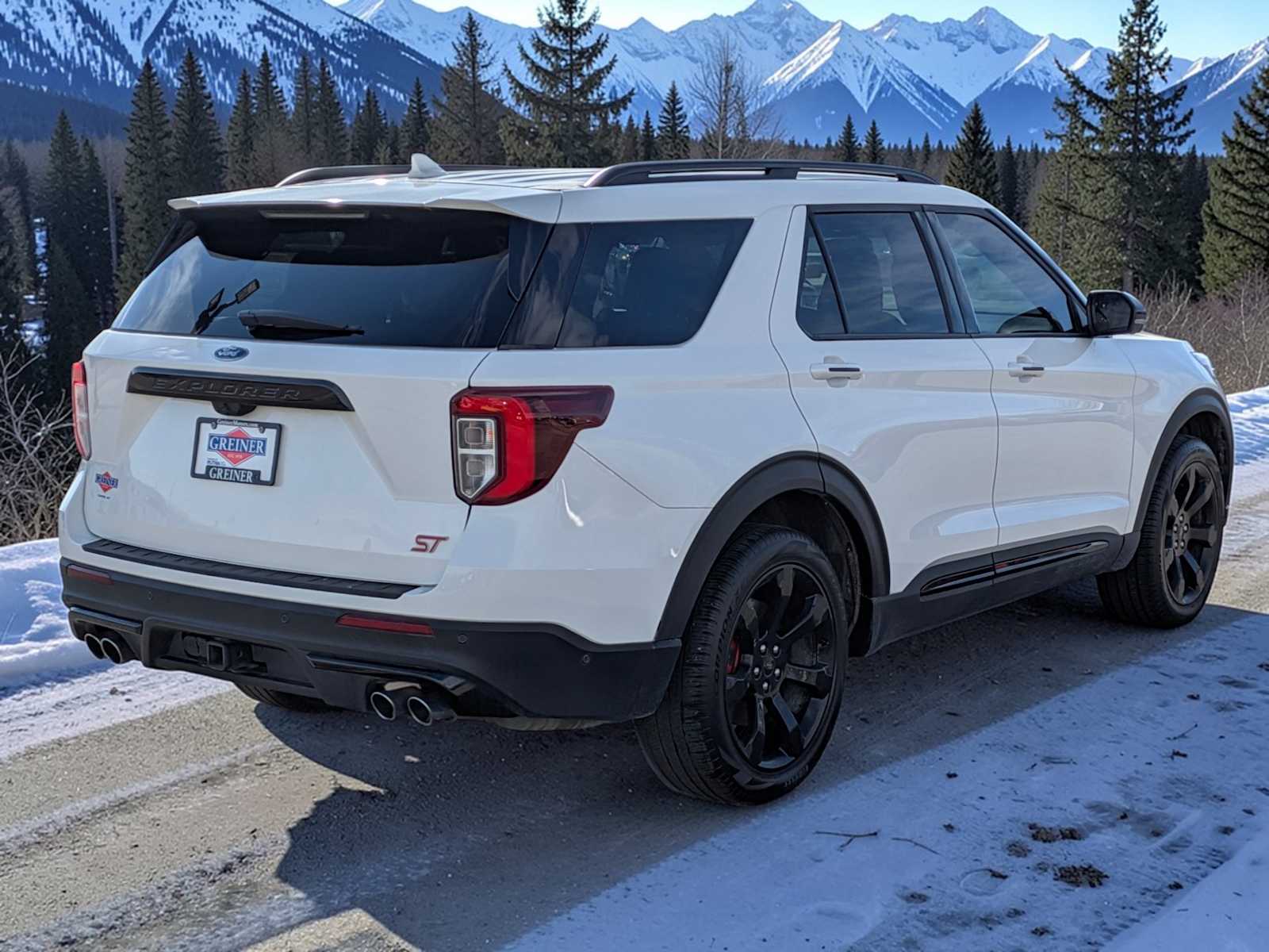 Thumbnail: 2022 Ford Explorer - 6