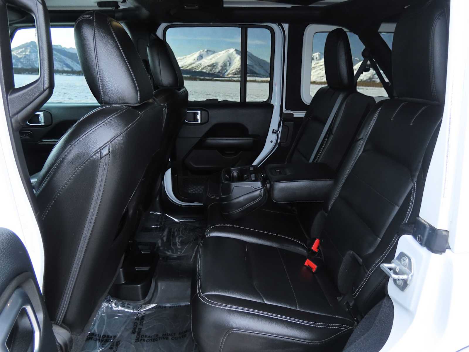 Thumbnail: 2019 Jeep Wrangler - 19