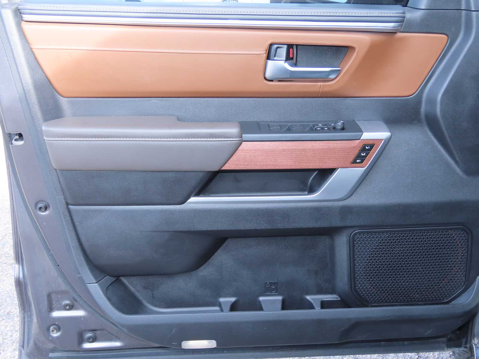 Thumbnail: 2023 Toyota Tundra - 21