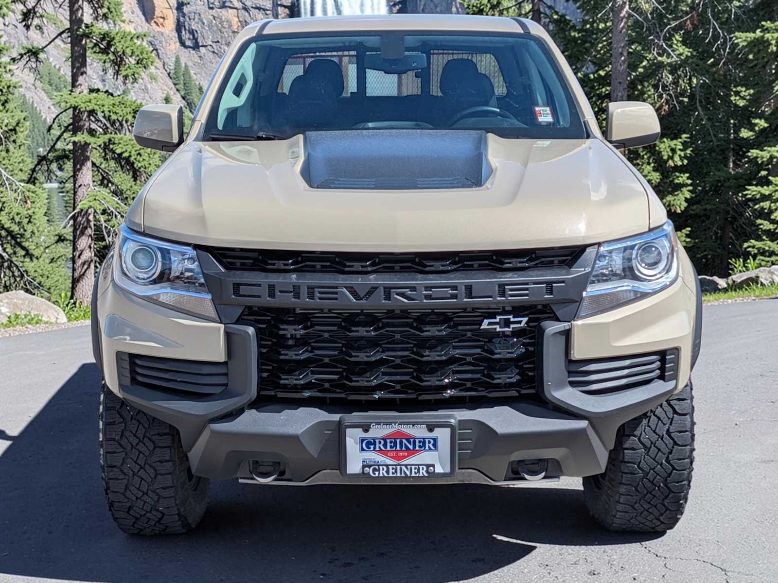 Thumbnail: 2022 Chevrolet Colorado - 9