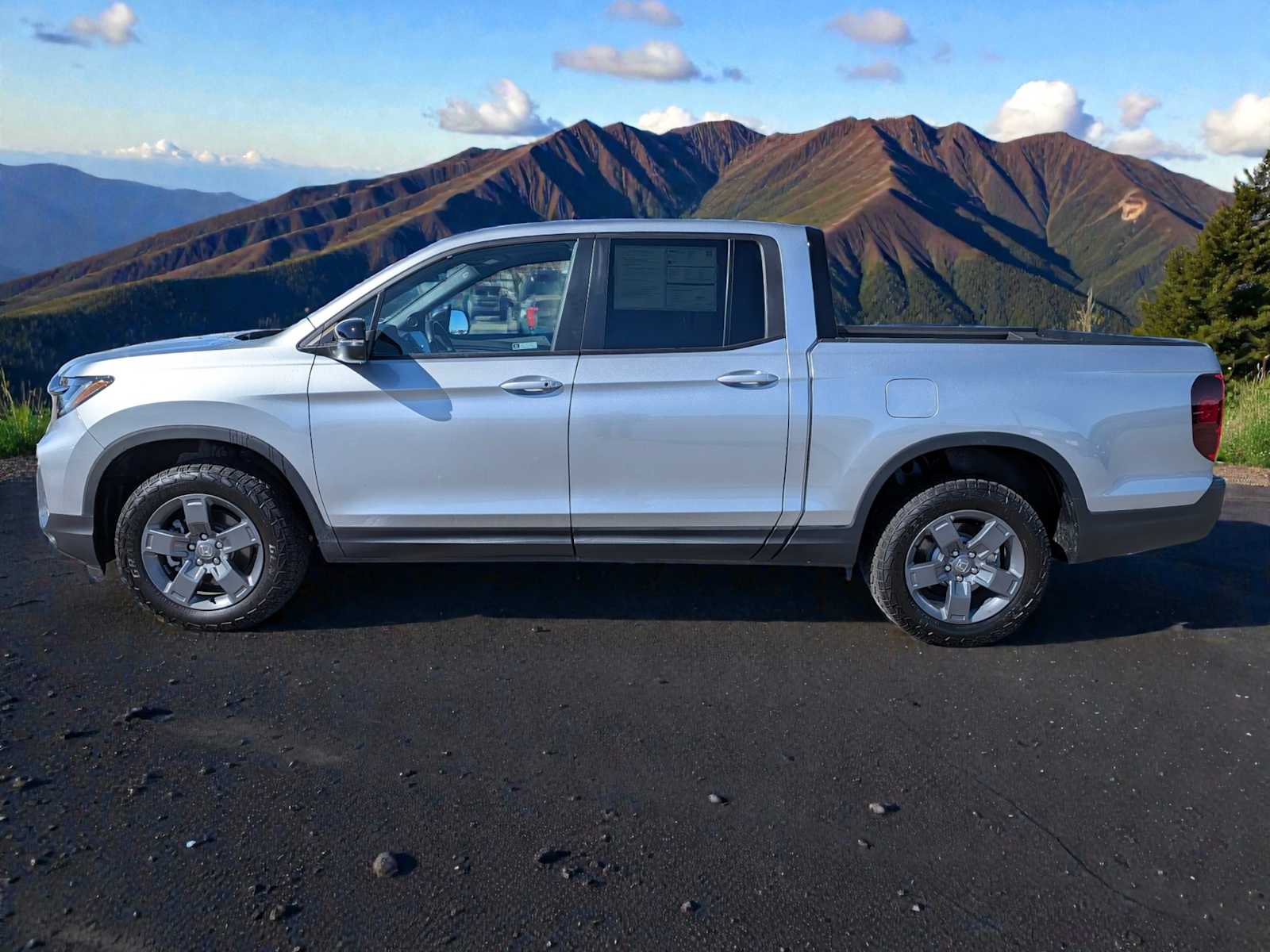 Thumbnail: 2025 Honda Ridgeline - 3