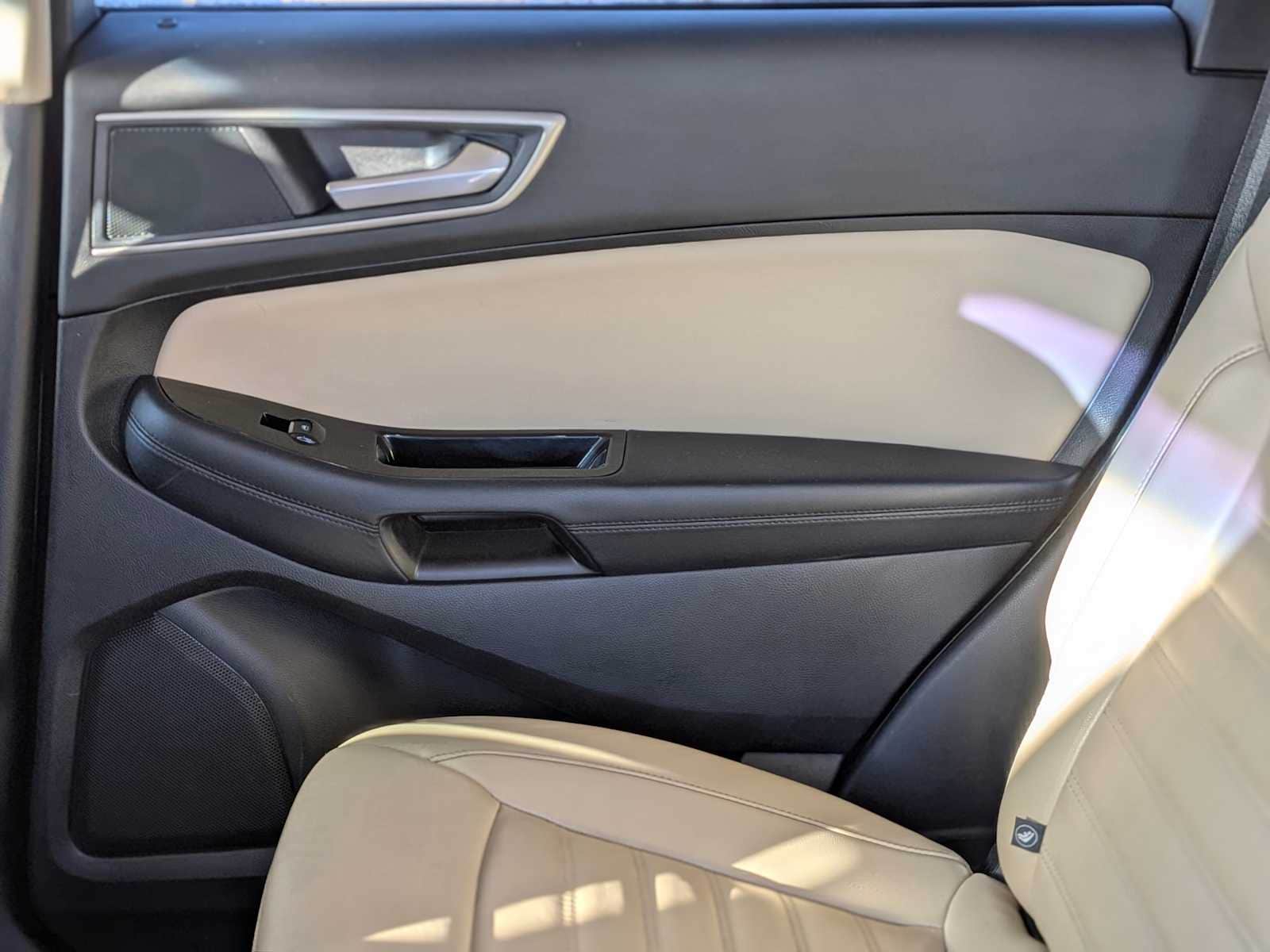 Thumbnail: 2018 Ford Edge - 20